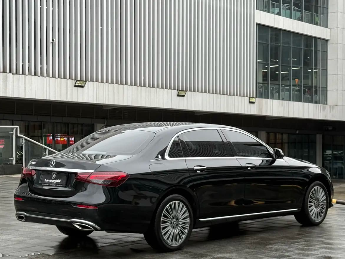 Mercedes-Benz E-Class 2023 г. 55063 км. — фото 6