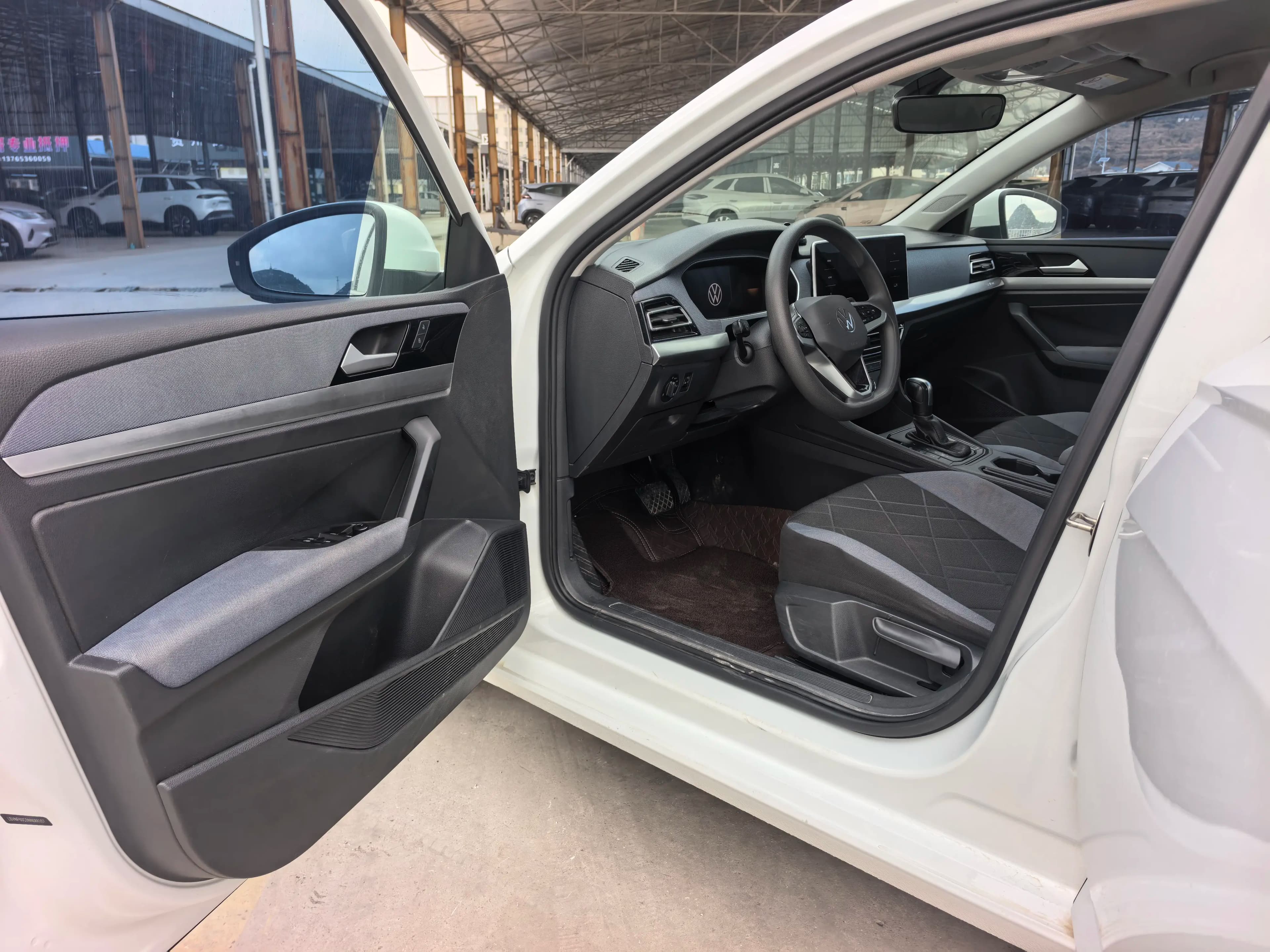 Volkswagen Lavida 2023 г. 94055 км. — фото 6