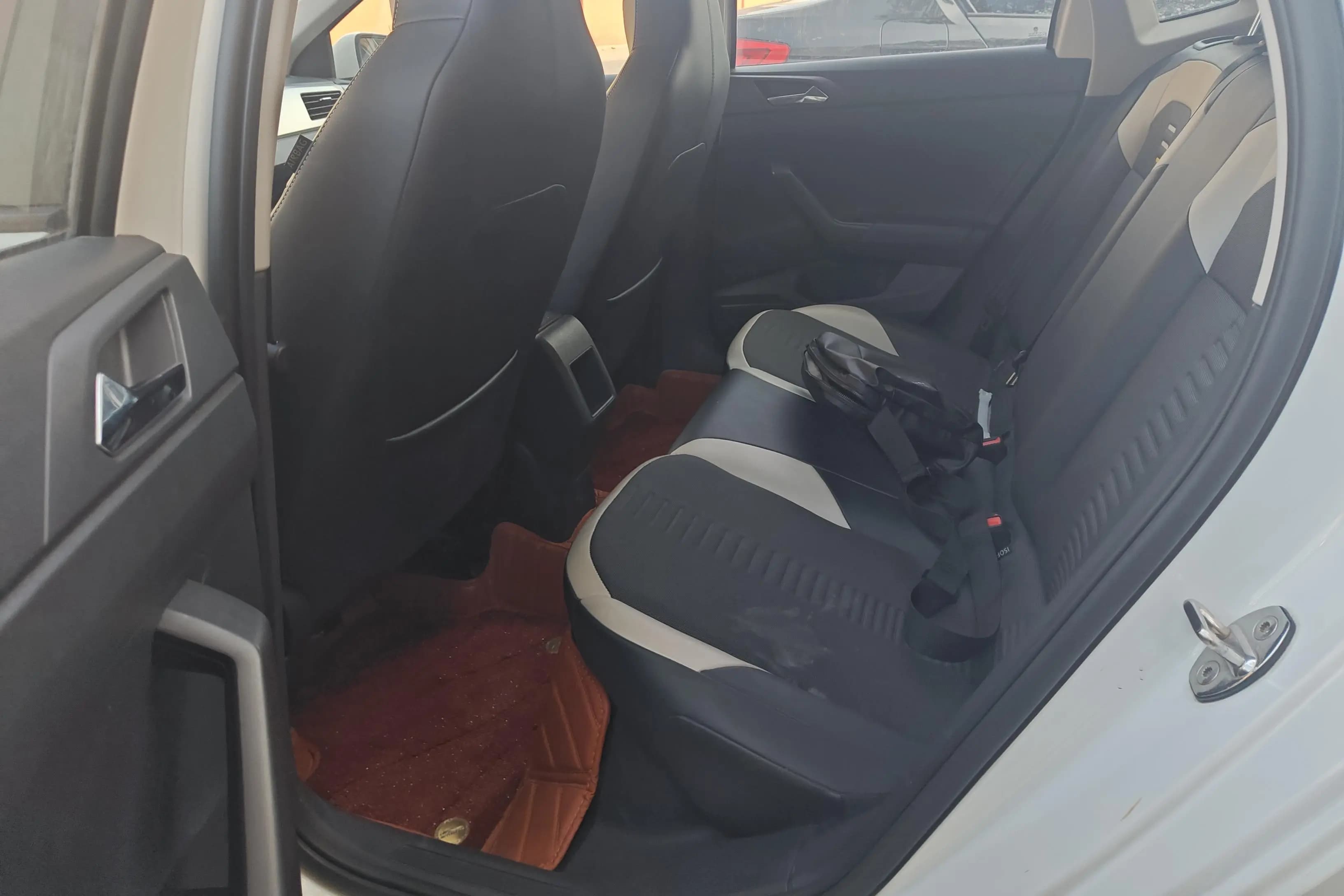 Volkswagen Polo 2021 г. 35300 км. — фото 7