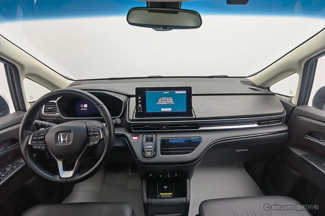 Honda Elysion 2023 г. 38676 км. — фото 11