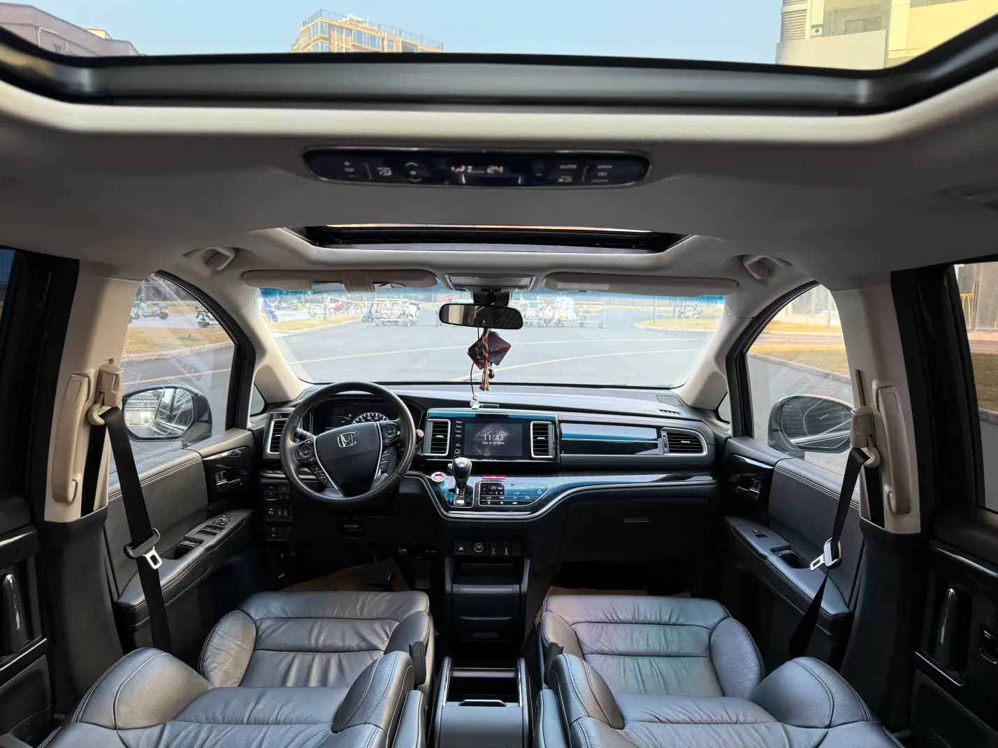 Honda Elysion 2021 г. 58677 км. — фото 7