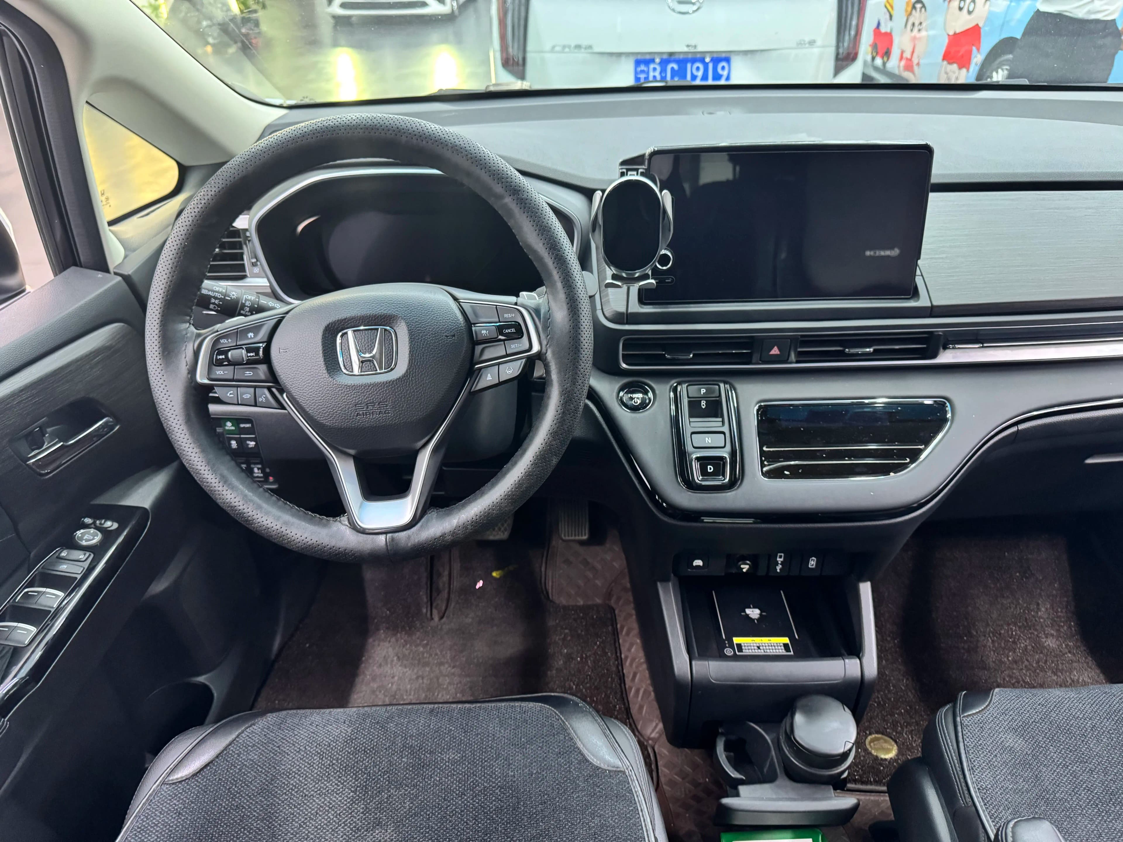 Honda Elysion 2024 г. 51081 км. — фото 7