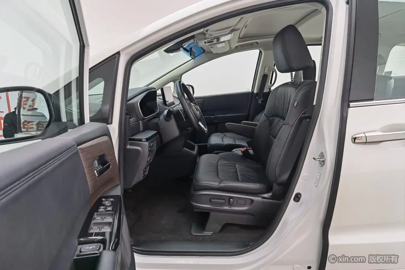 Honda Odyssey 2023 г. 19700 км. — фото 13
