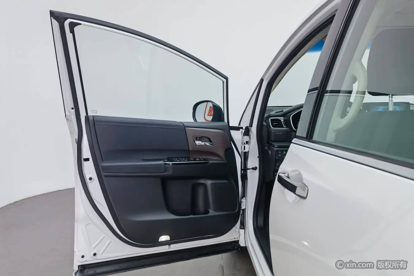 Honda Odyssey 2023 г. 19700 км. — фото 17