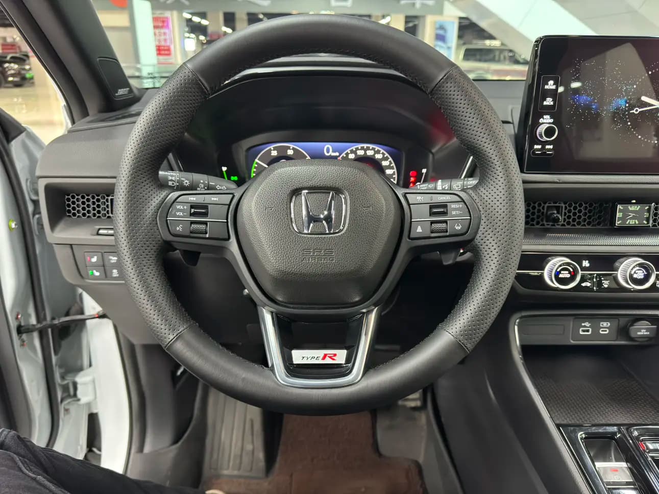 Honda CR-V PHEV 2023 г. 33016 км. — фото 17