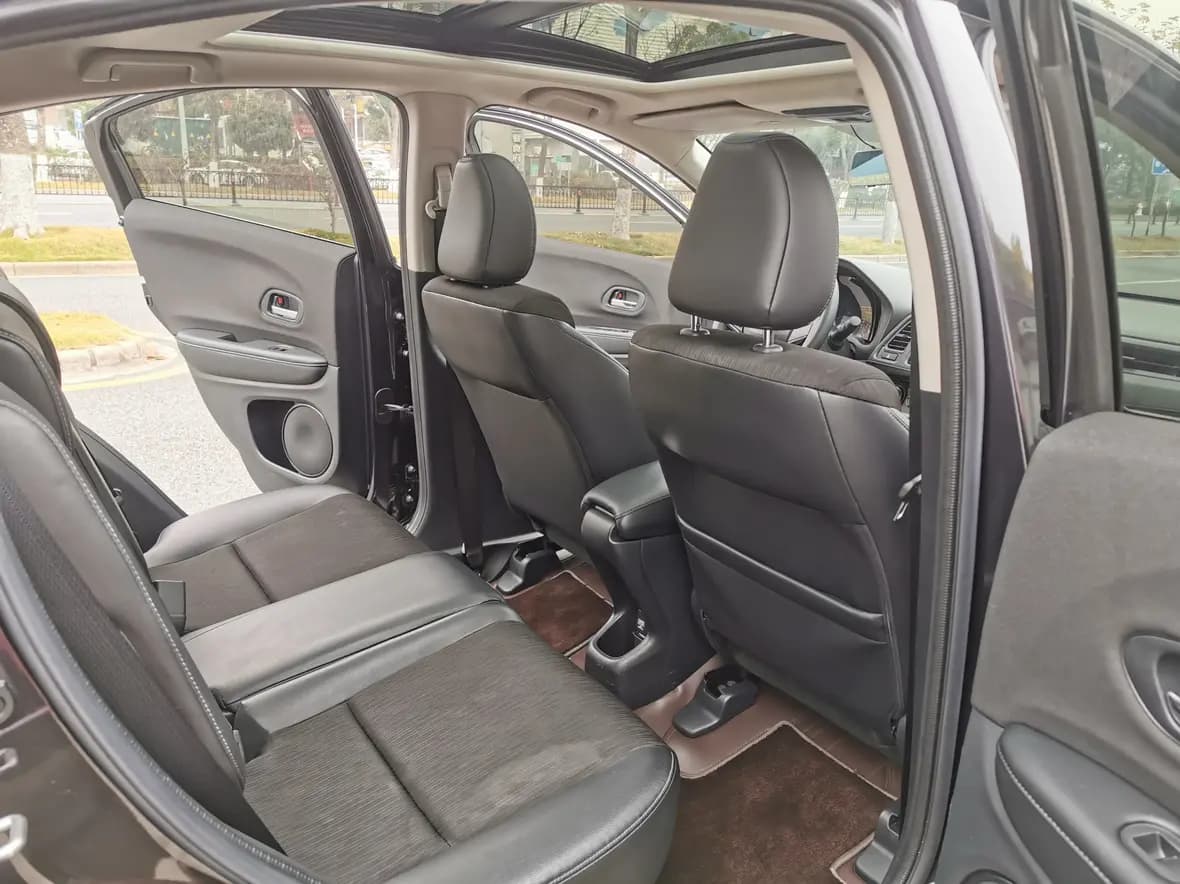 Honda Vezel 2022 г. 40670 км. — фото 15