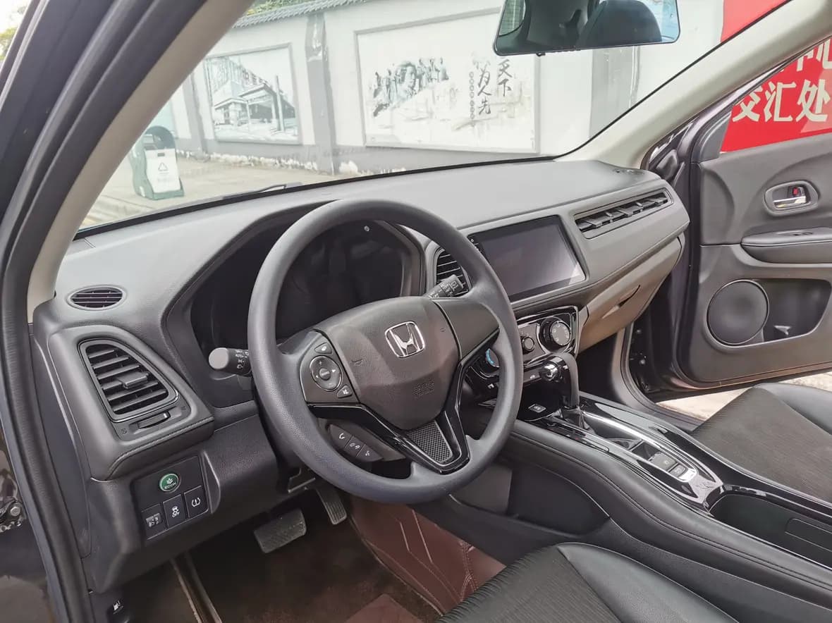 Honda Vezel 2022 г. 40670 км. — фото 8