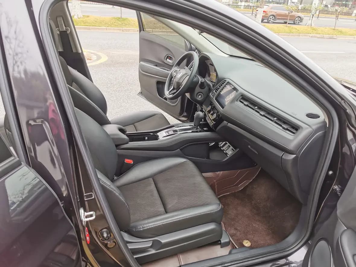 Honda Vezel 2022 г. 40670 км. — фото 10