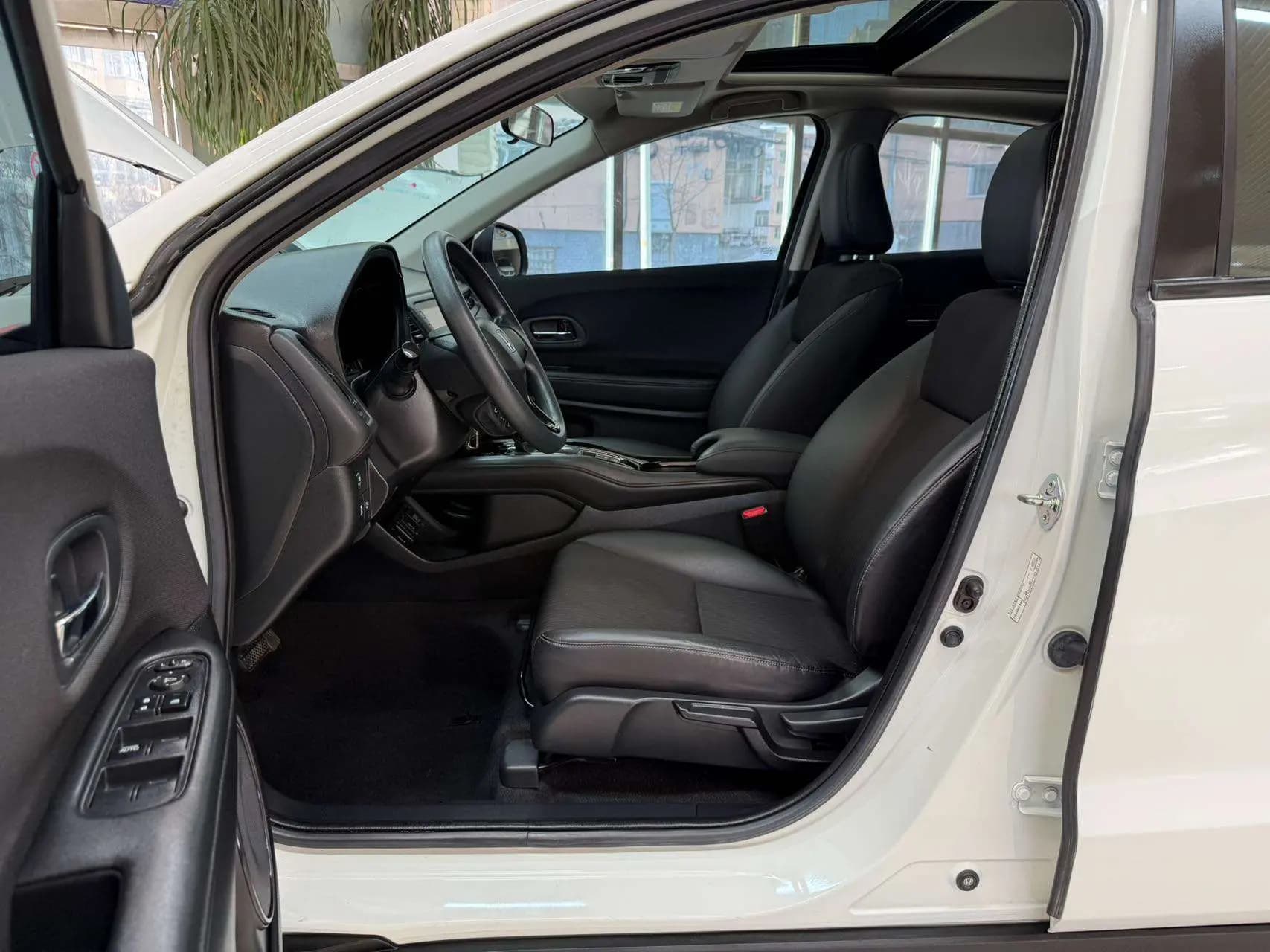 Honda Vezel 2022 г. 46071 км. — фото 14