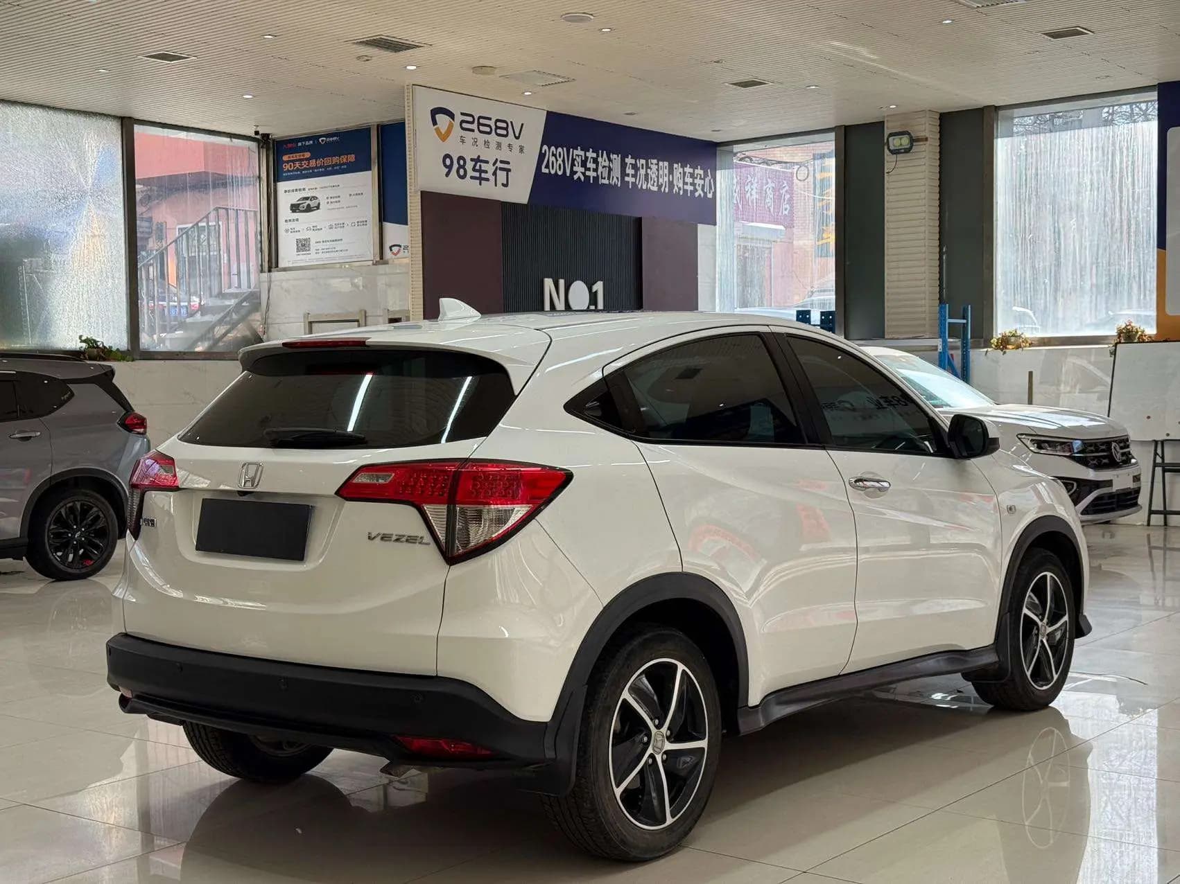 Honda Vezel 2022 г. 46071 км. — фото 5
