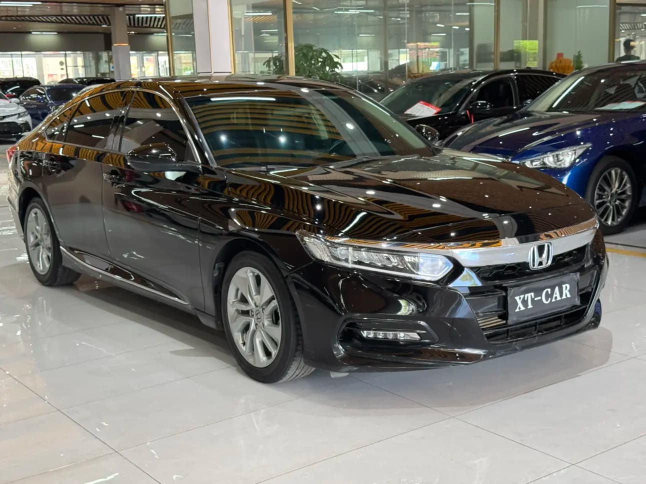 Honda Accord 2021 г. 77126 км. — фото 3