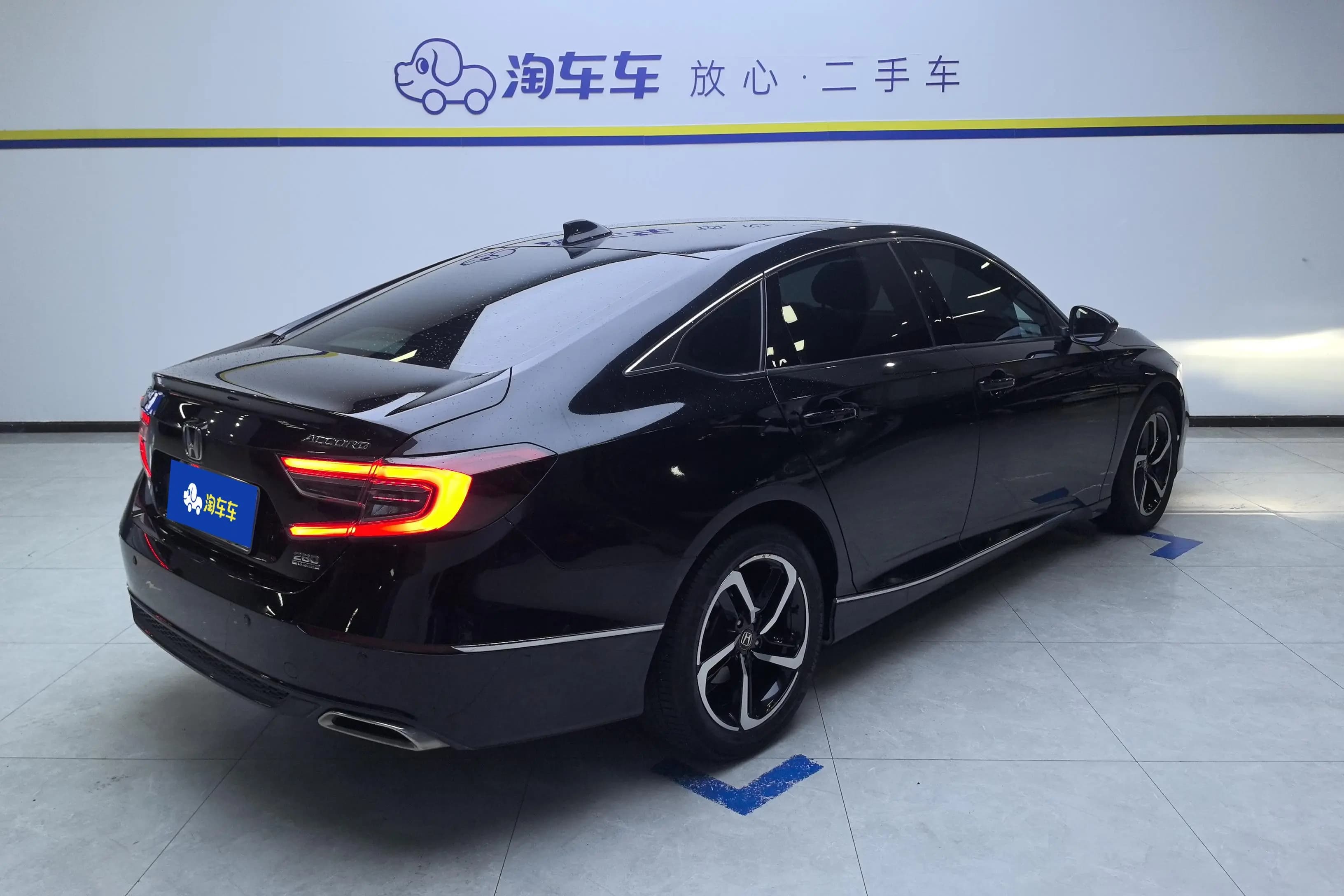 Honda Accord 2022 г. 58928 км. — фото 3