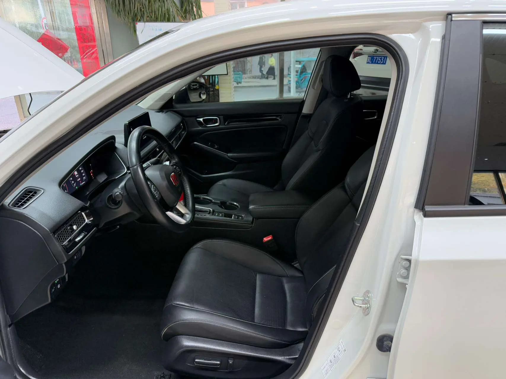 Honda Civic 2022 г. 35112 км. — фото 12