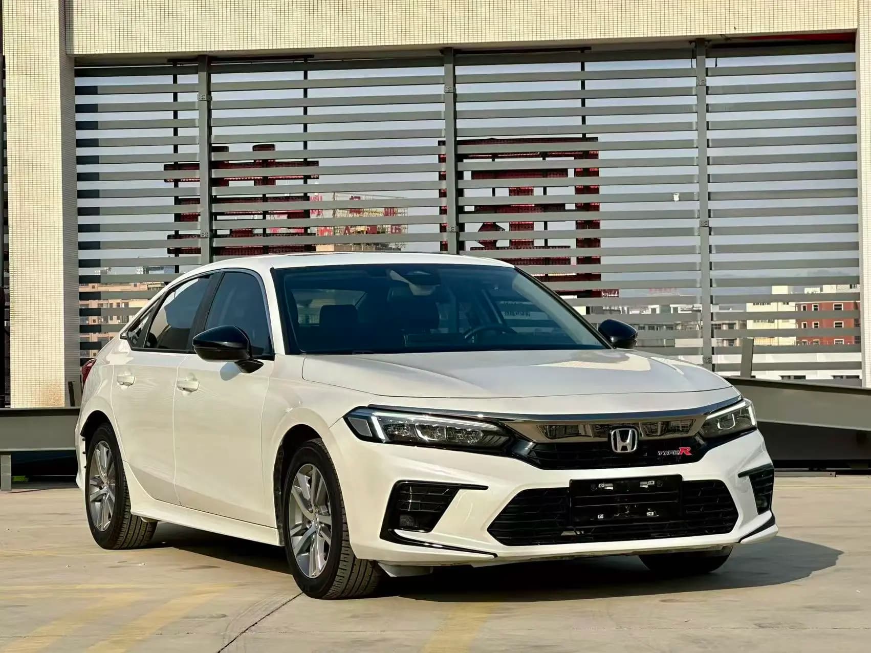 Honda Civic 2023 г. 45120 км. — фото 3