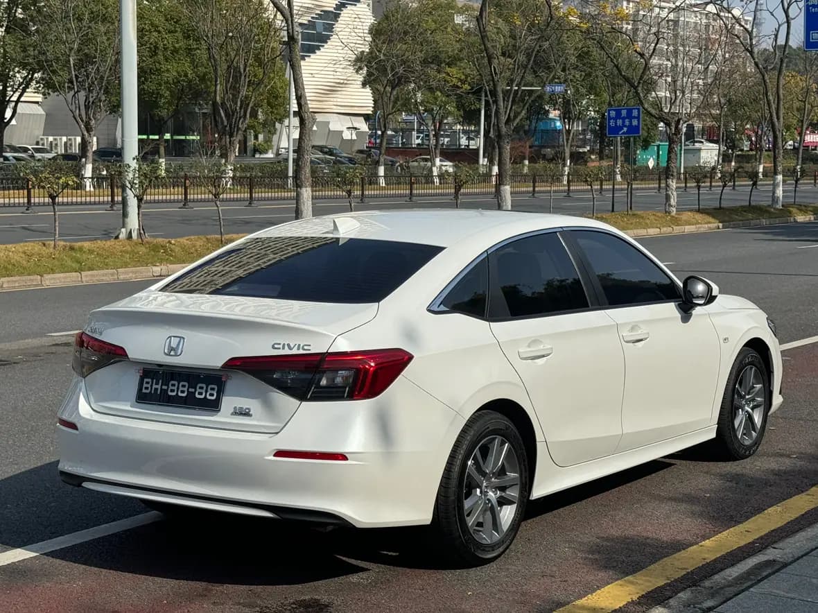 Honda Civic 2024 г. 3423 км. — фото 6