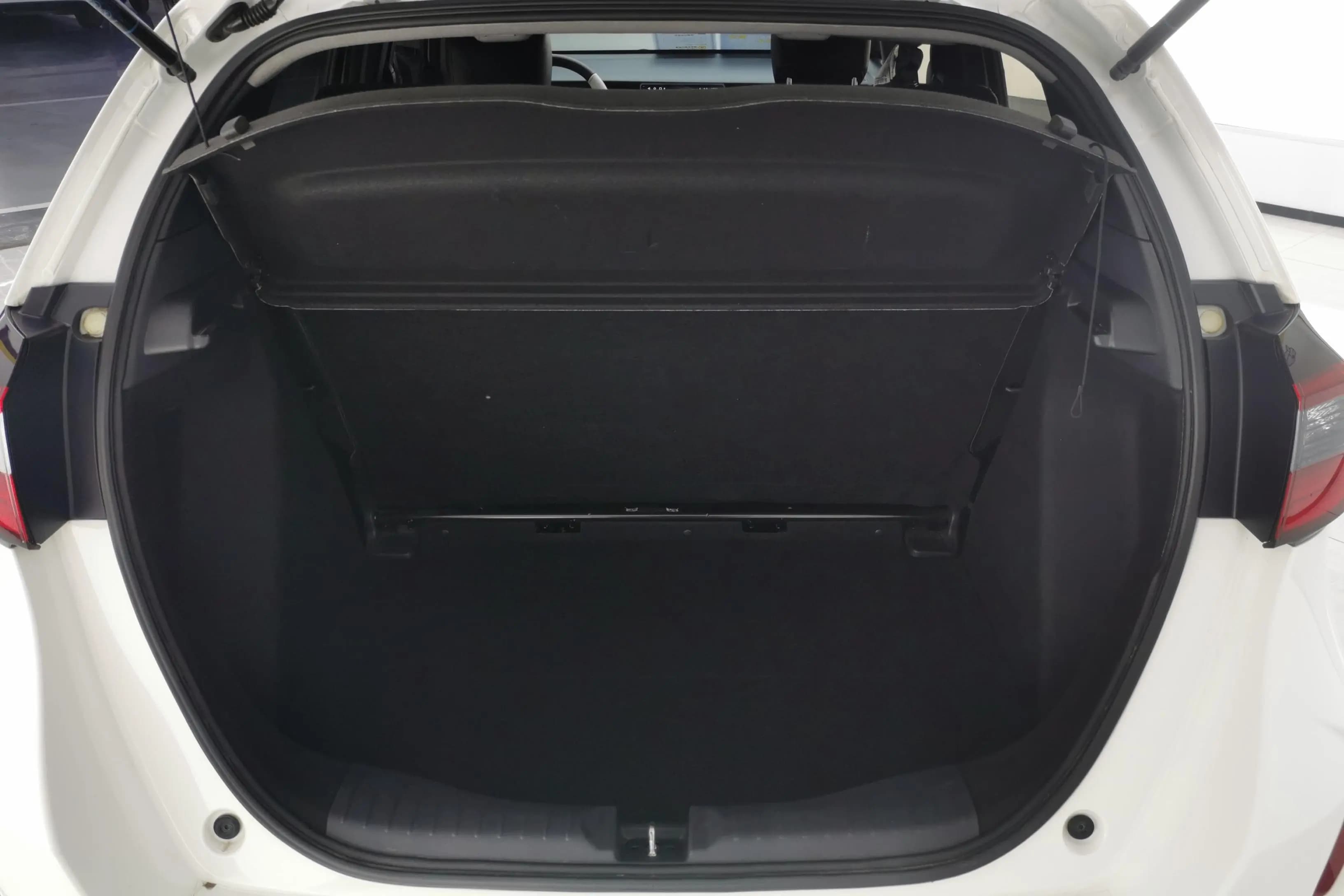 Honda Fit 2022 г. 40179 км. — фото 13