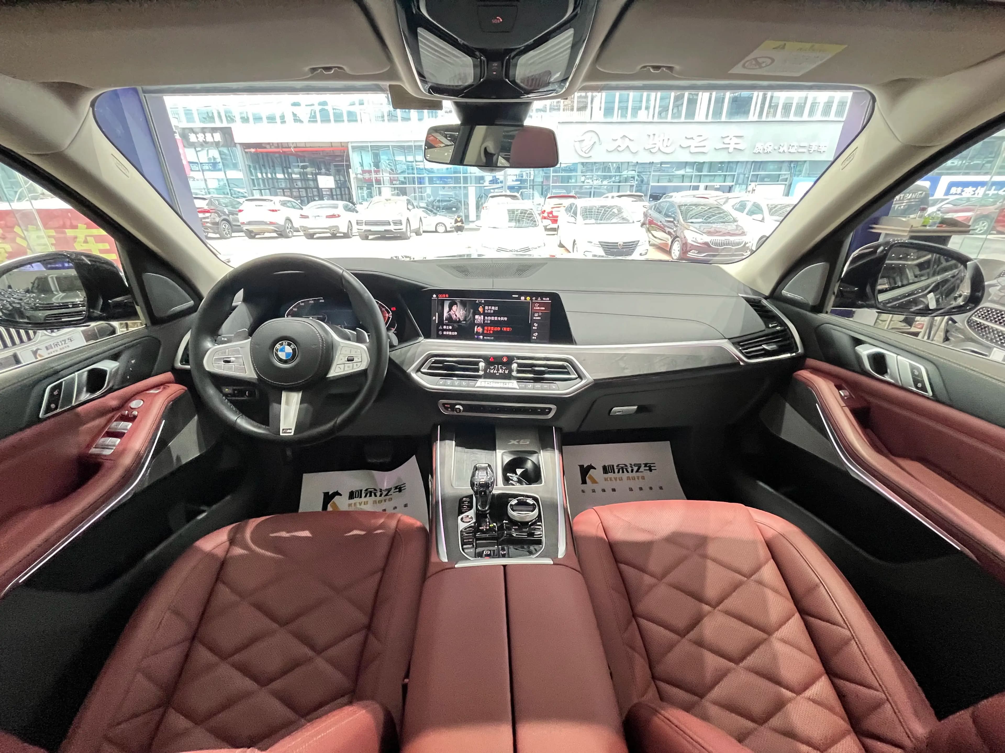 BMW X5 2023 г. 62900 км. — фото 12