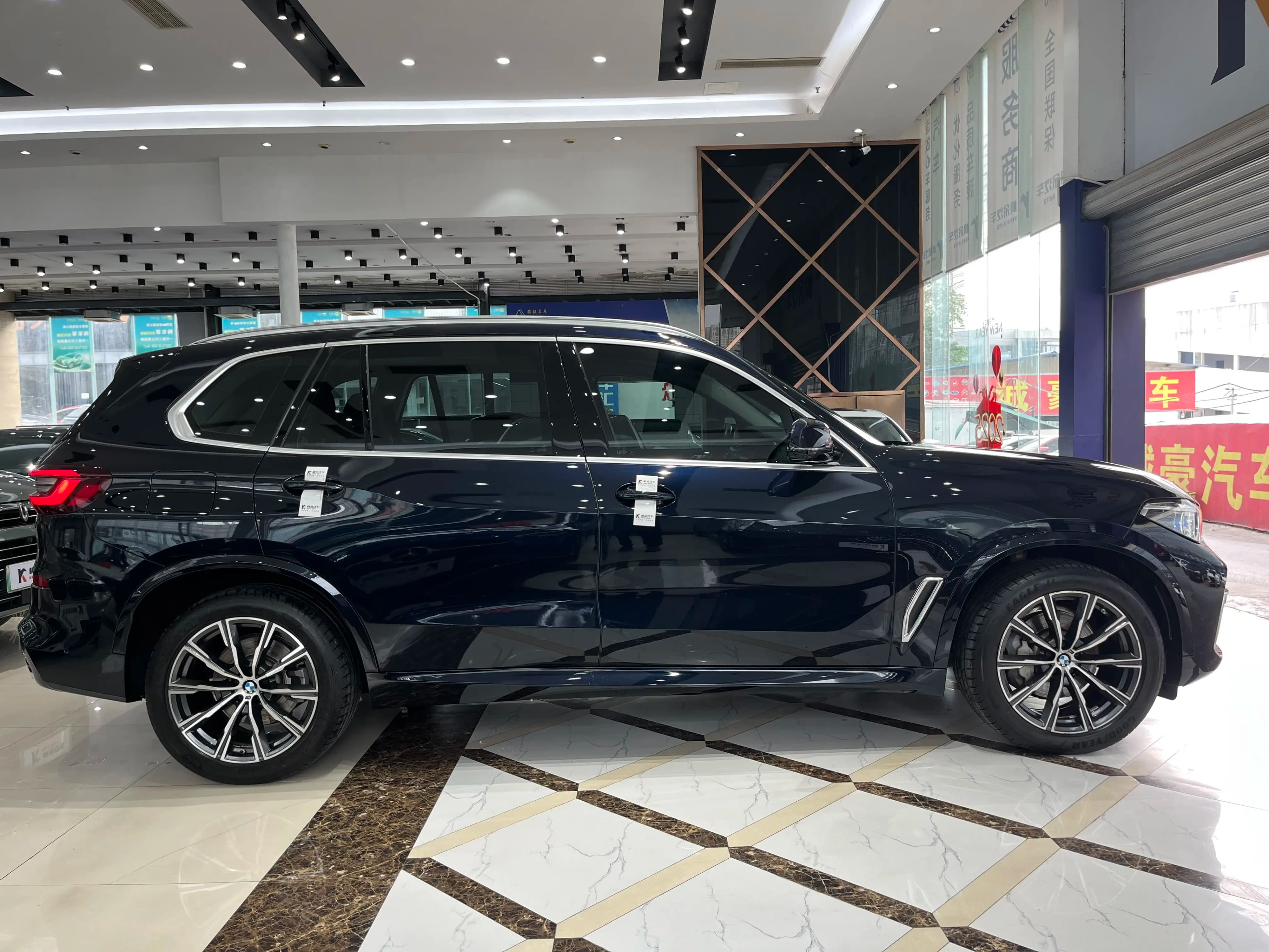 BMW X5 2023 г. 62900 км. — фото 7
