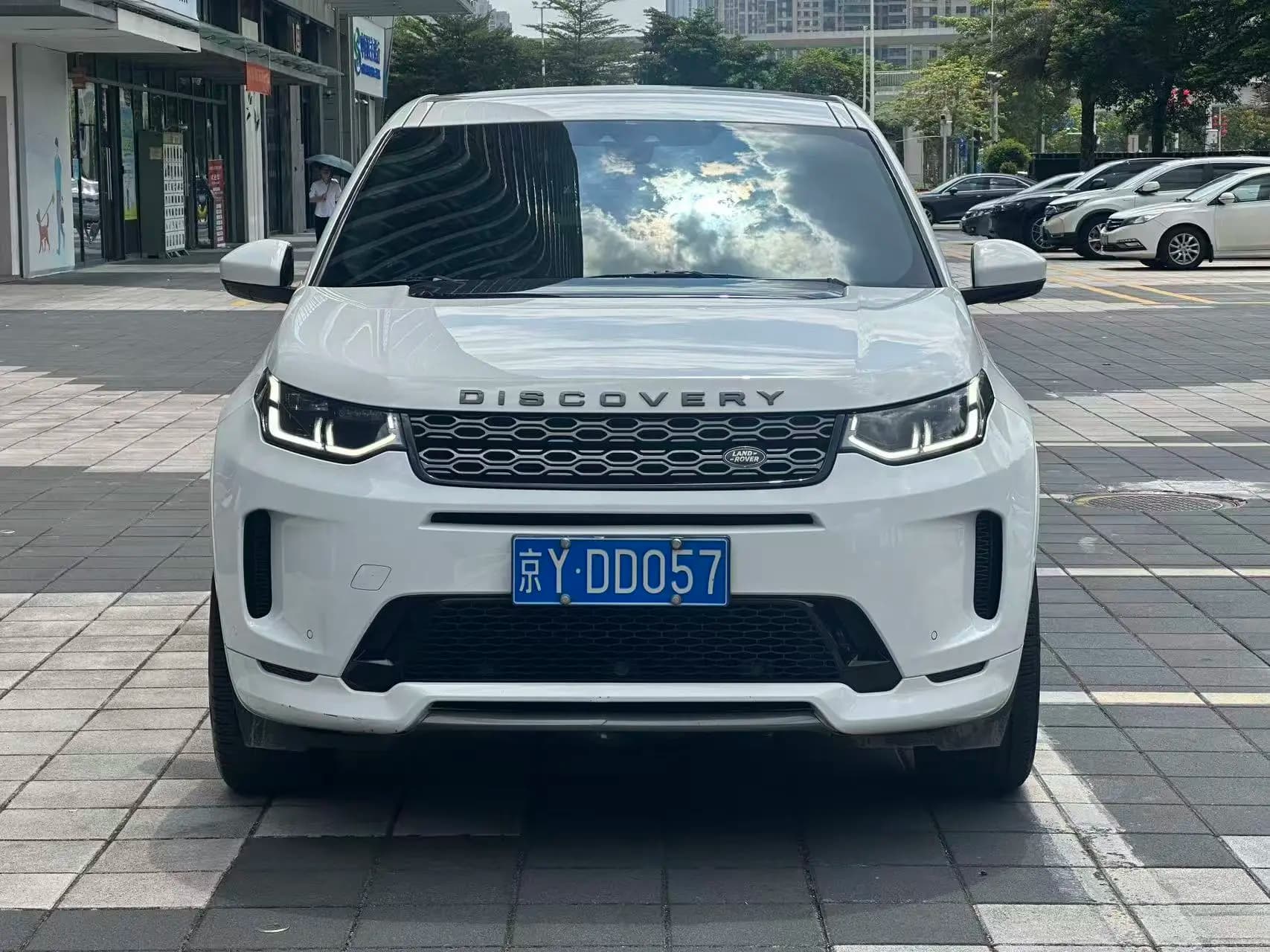 Land Rover Discover Sports 2021 г. 60086 км. — фото 2