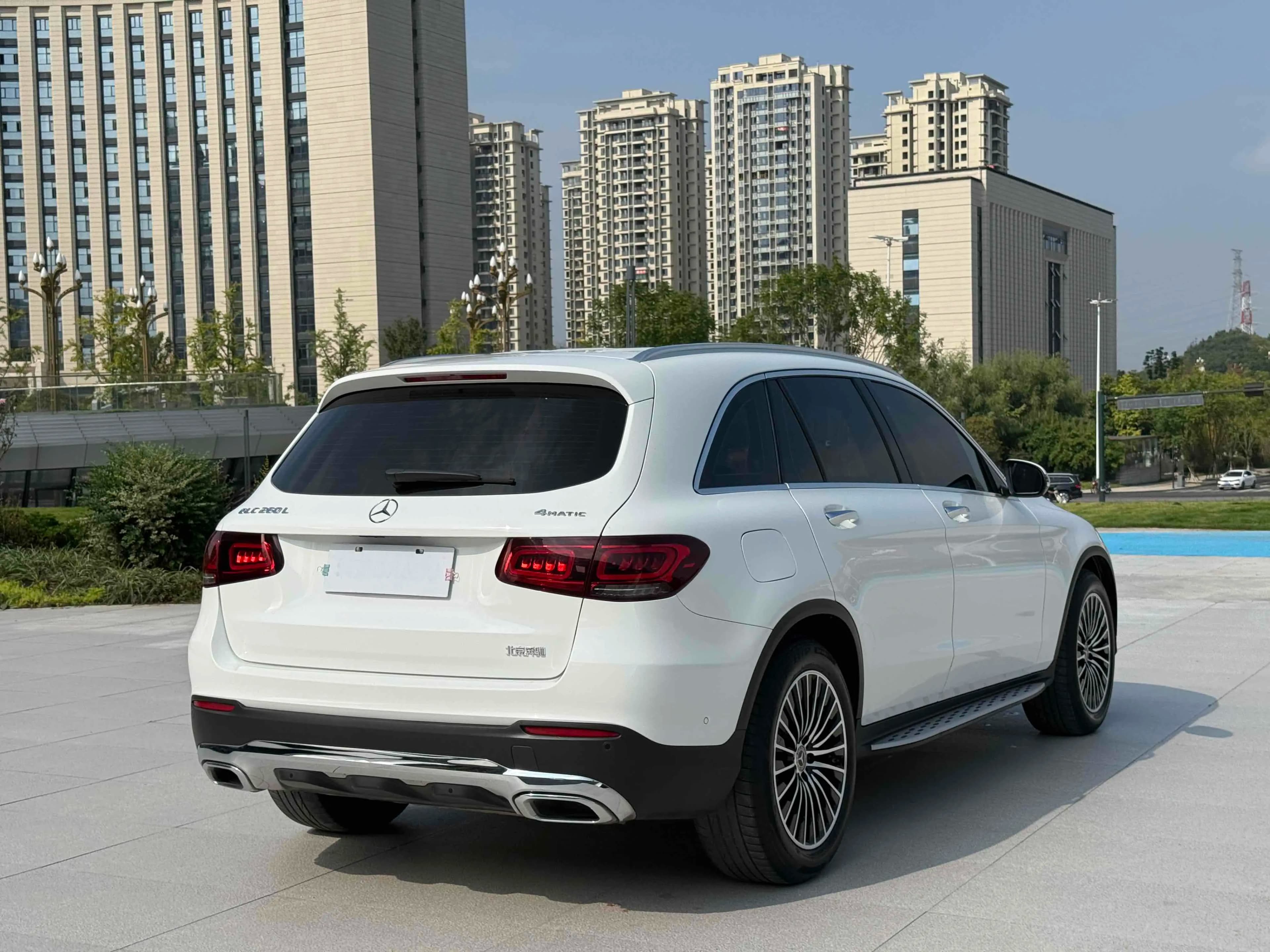 Mercedes-Benz GLC 2022 г. 72072 км. — фото 11