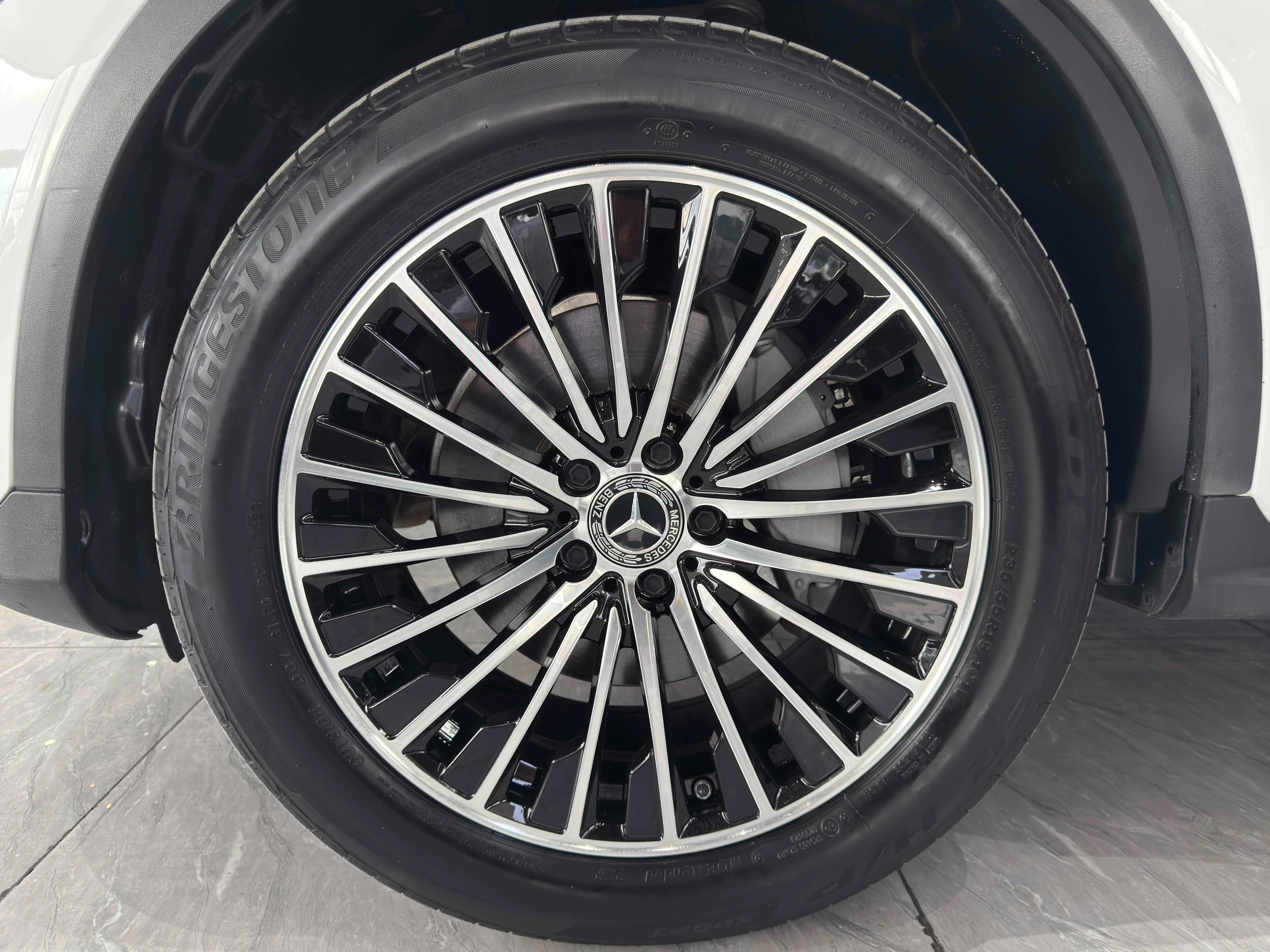 Mercedes-Benz GLC 2022 г. 72072 км. — фото 16