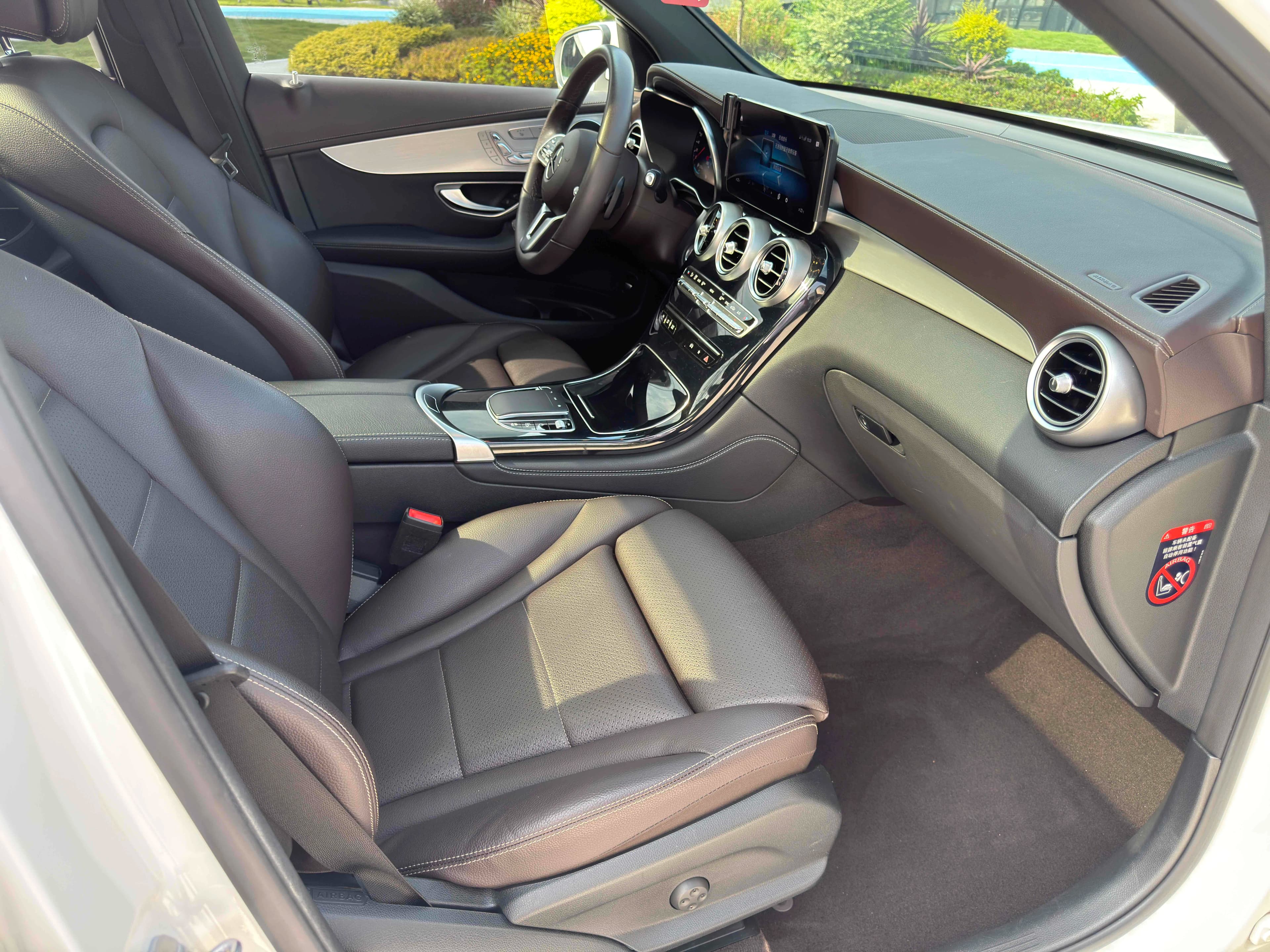 Mercedes-Benz GLC 2022 г. 72072 км. — фото 17