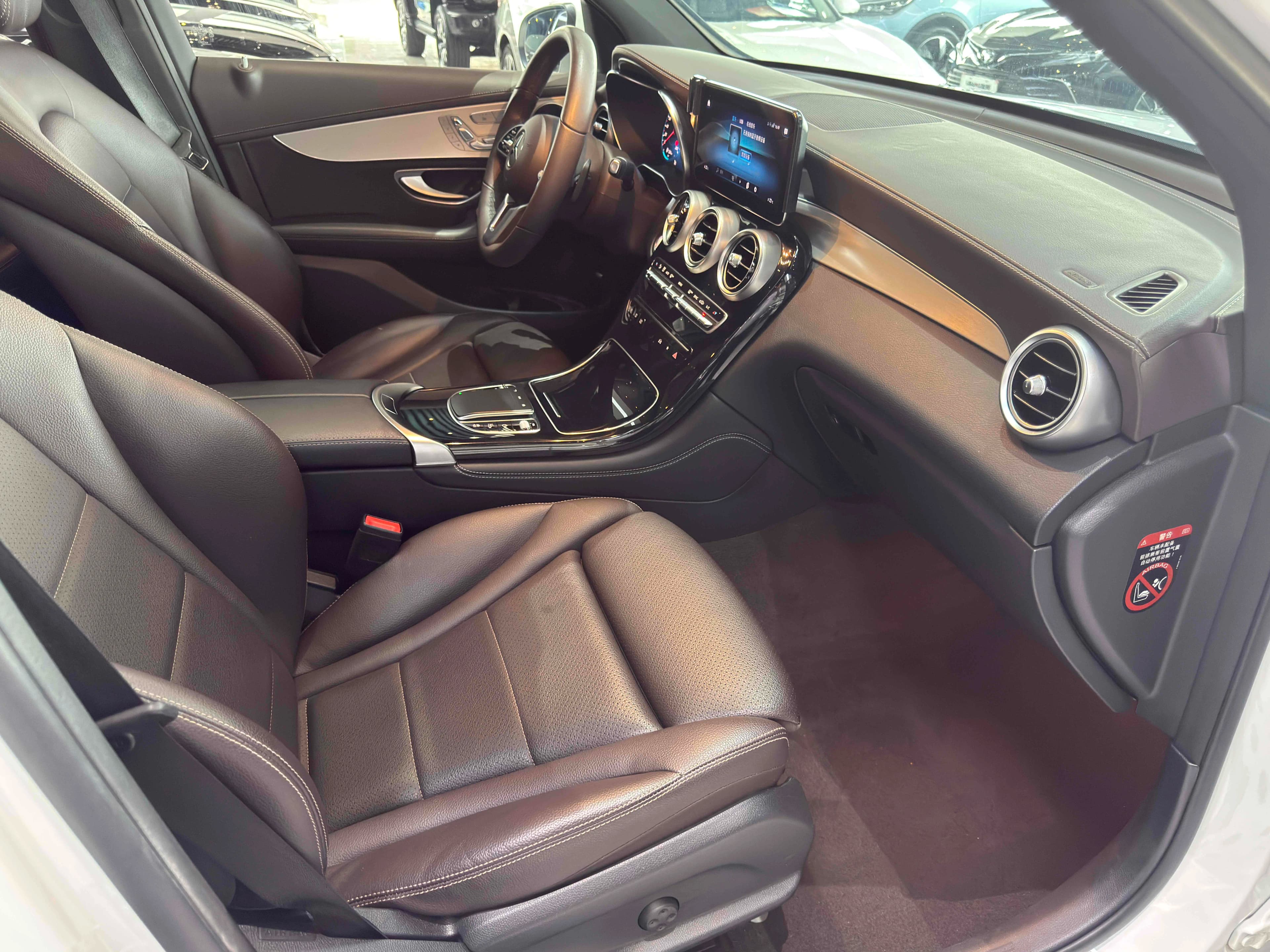 Mercedes-Benz GLC 2022 г. 72072 км. — фото 19