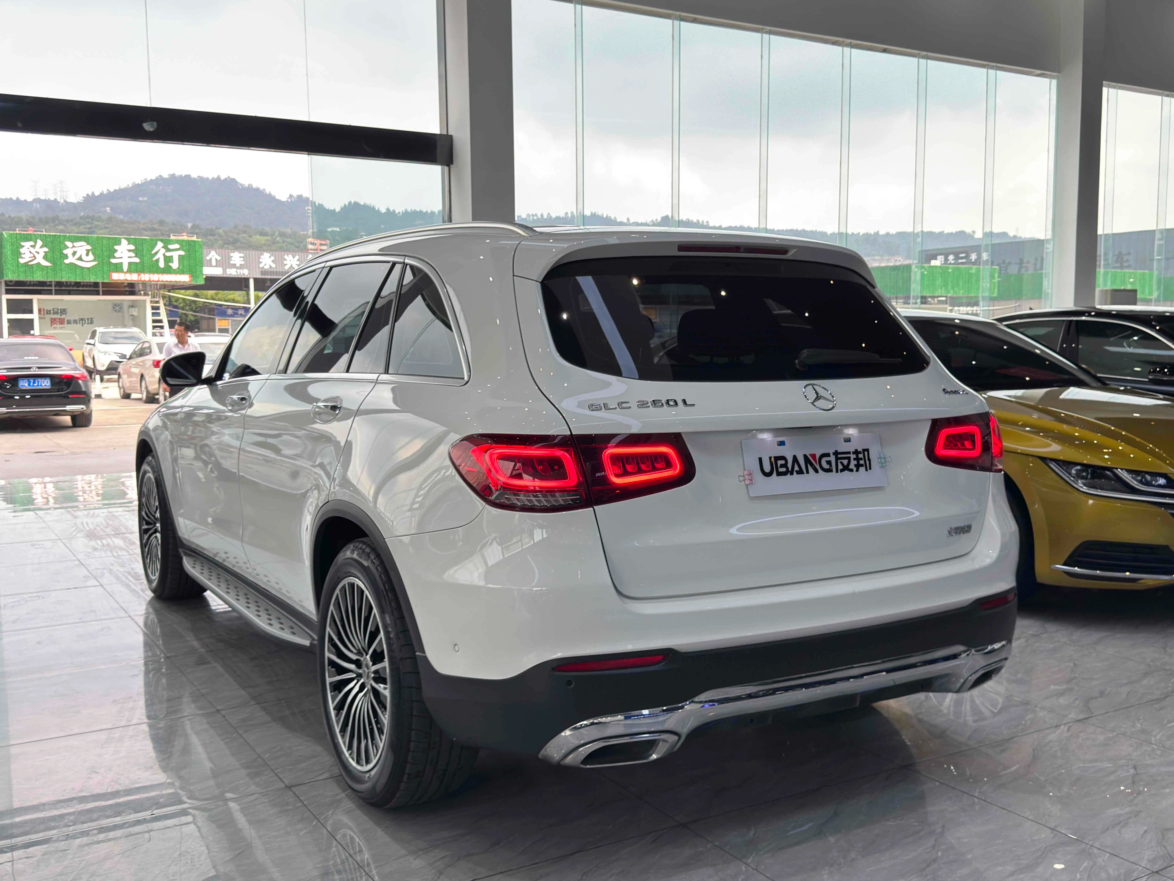 Mercedes-Benz GLC 2022 г. 72072 км. — фото 5