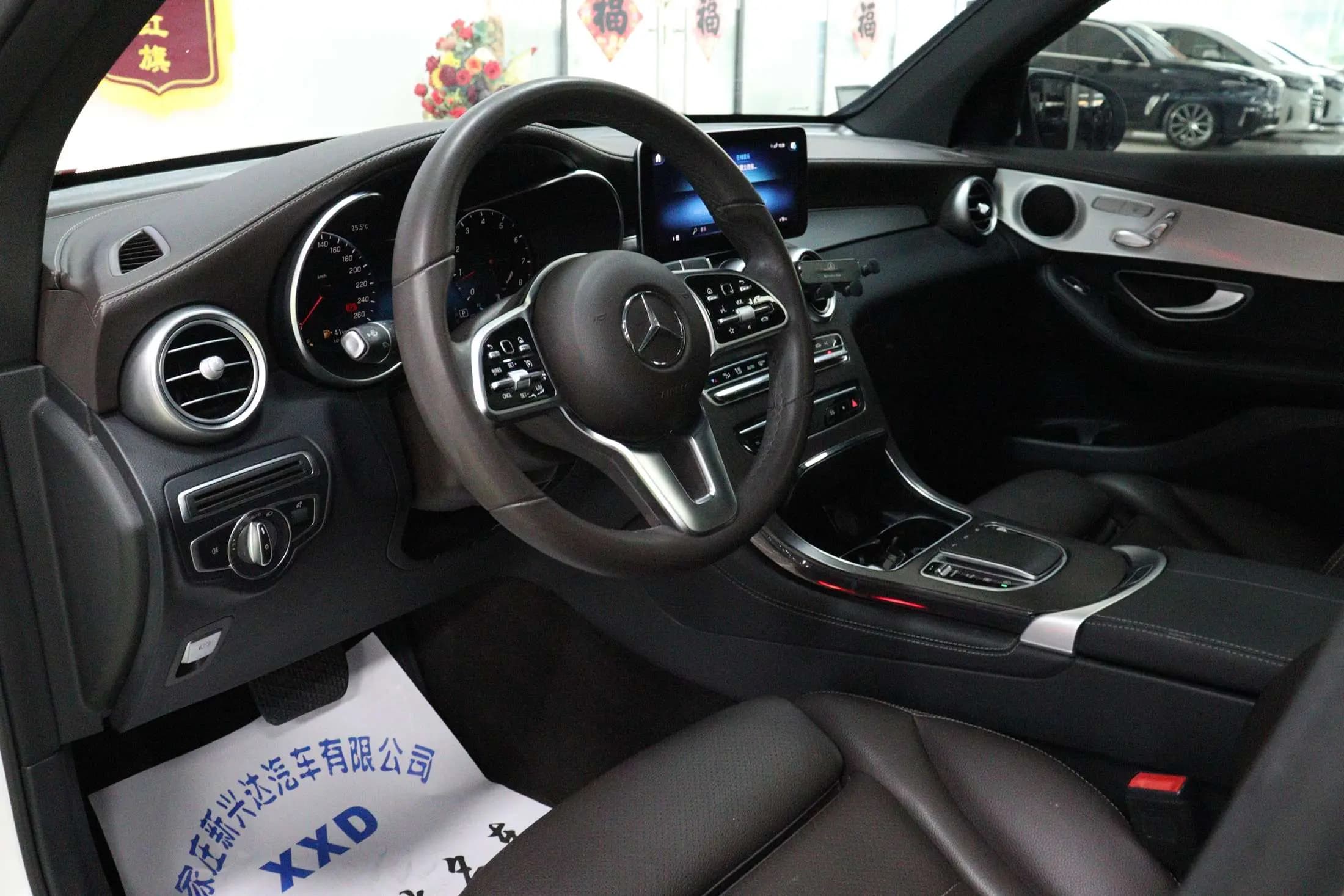 Mercedes-Benz GLC 2022 г. 74073 км. — фото 18