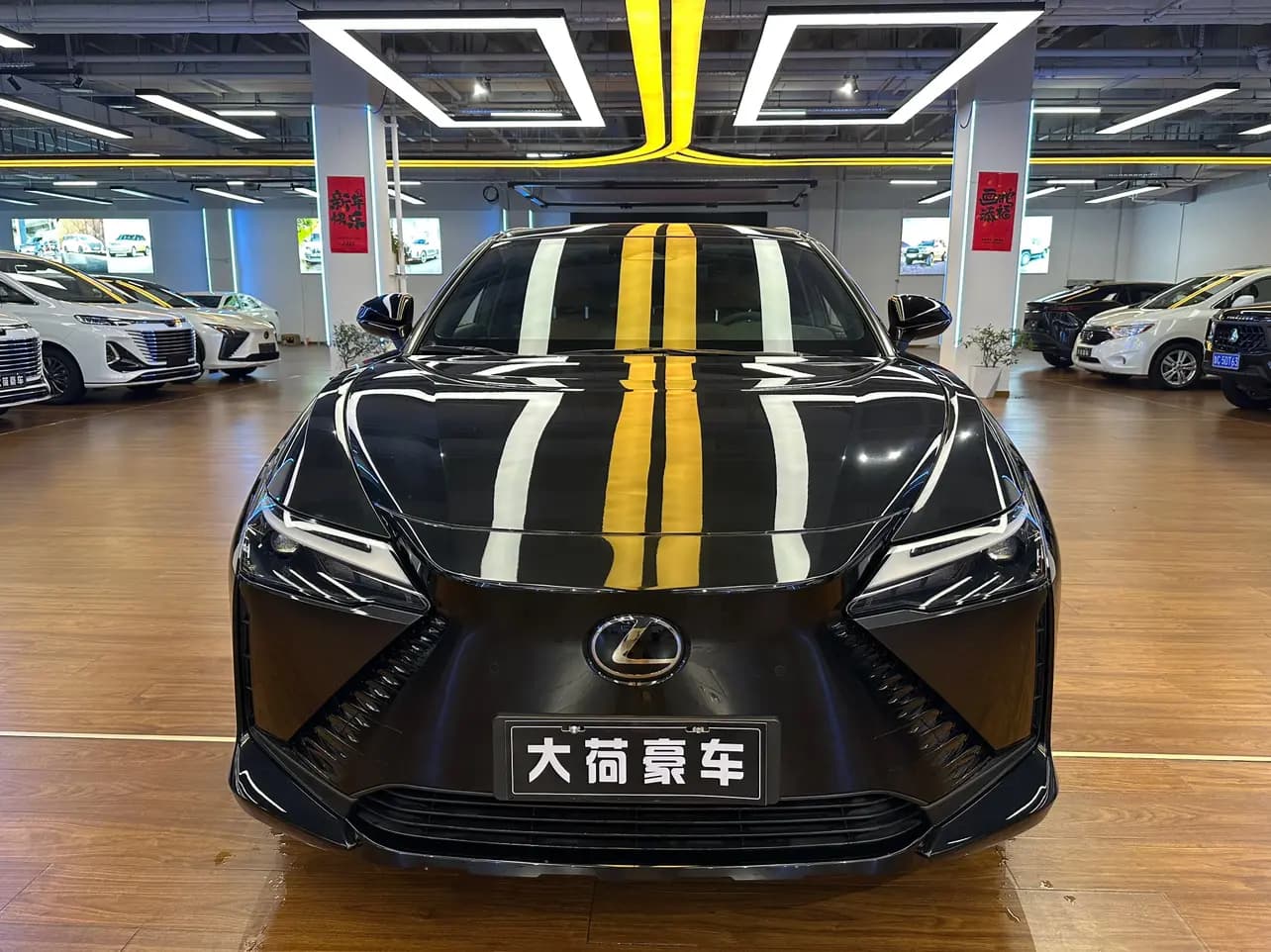 Lexus RZ 2023 г. 17287 км. — фото 2