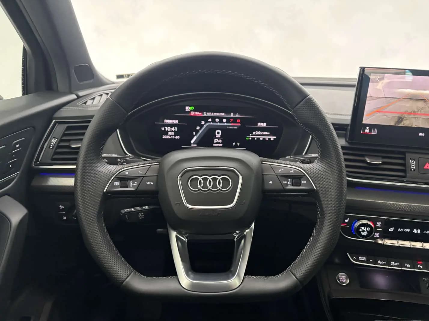 Audi Q5L Sportback 2022 г. 41008 км. — фото 22