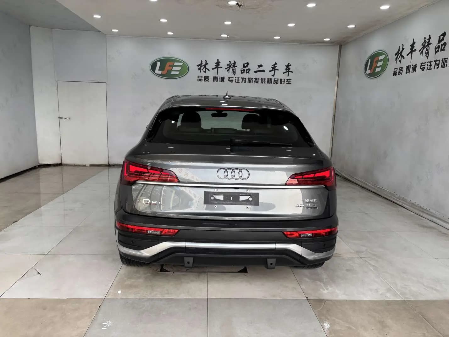 Audi Q5L Sportback 2022 г. 41008 км. — фото 6