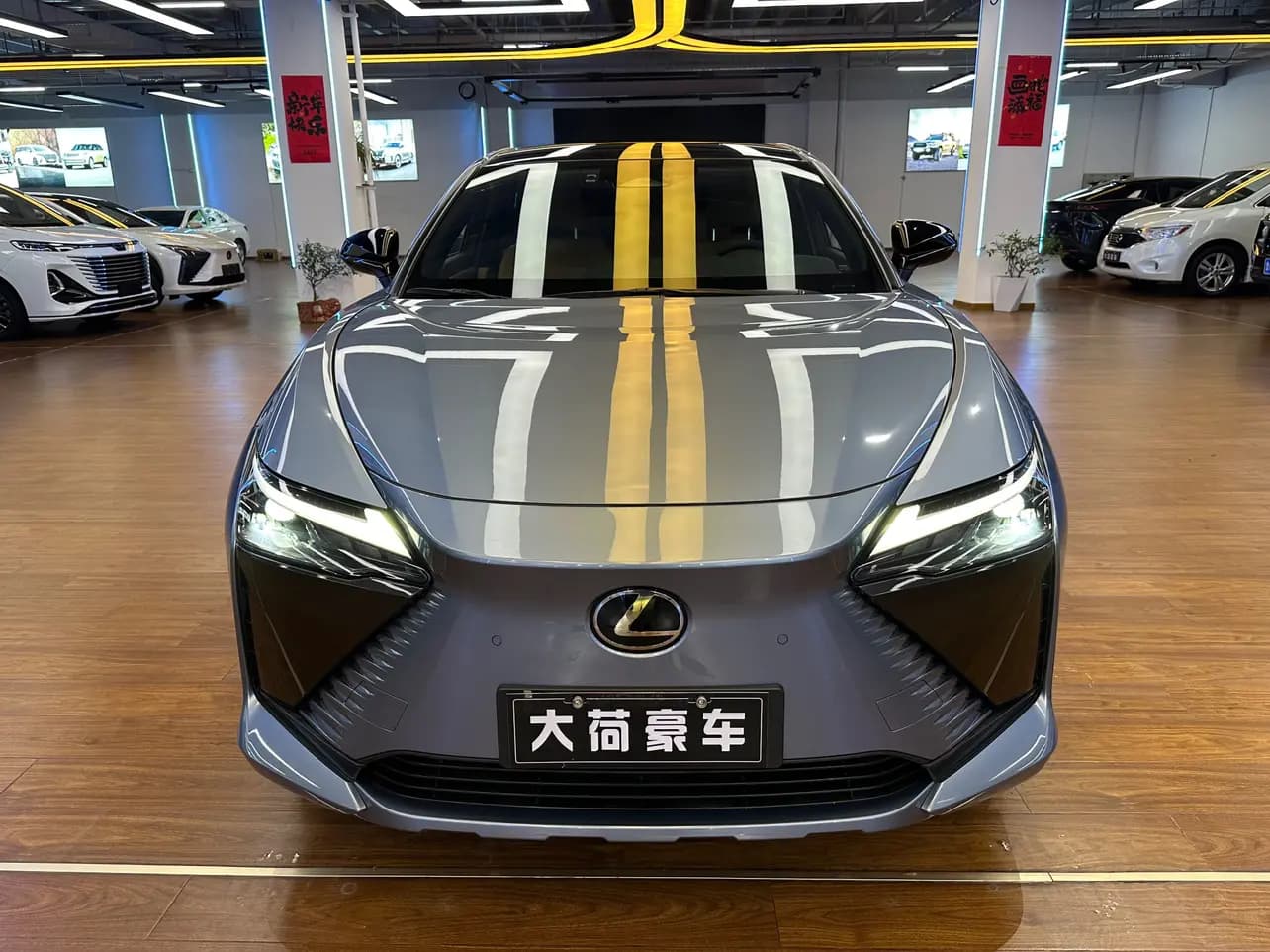 Lexus RZ 2023 г. 10088 км. — фото 2