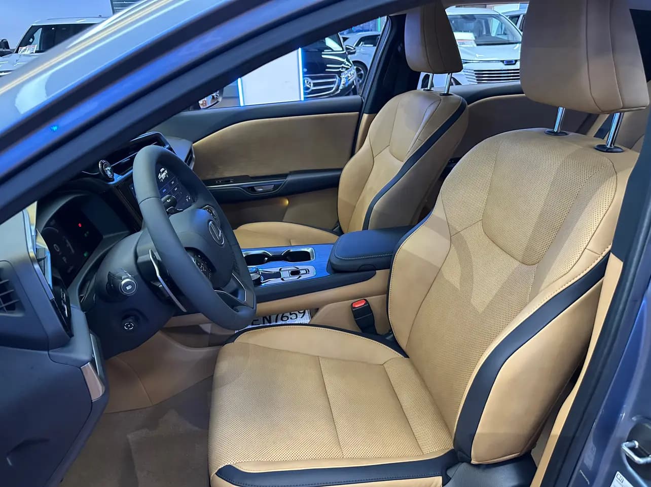 Lexus RZ 2023 г. 10088 км. — фото 19