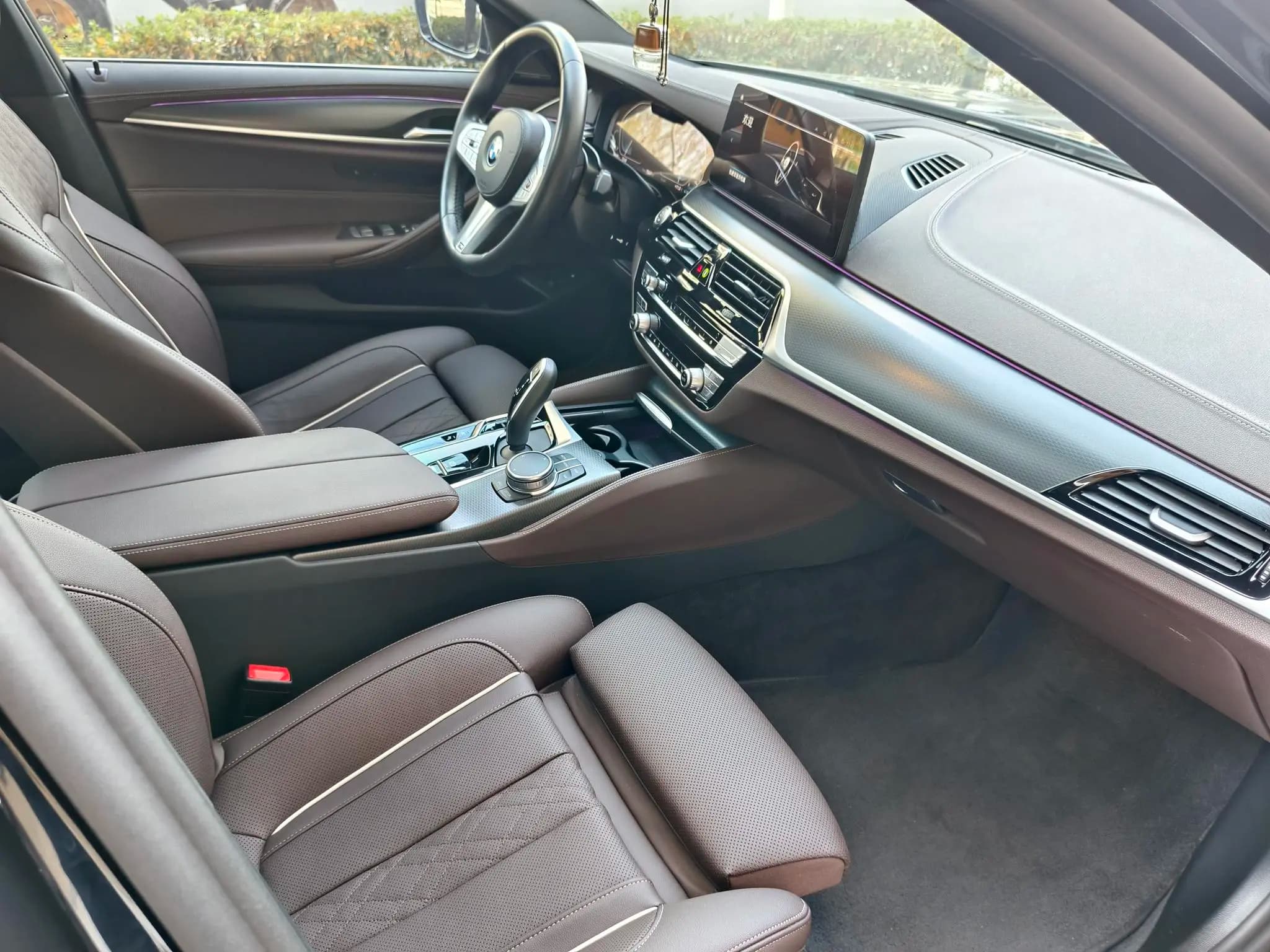 BMW 5 Series PHEV 2023 г. 50078 км. — фото 15