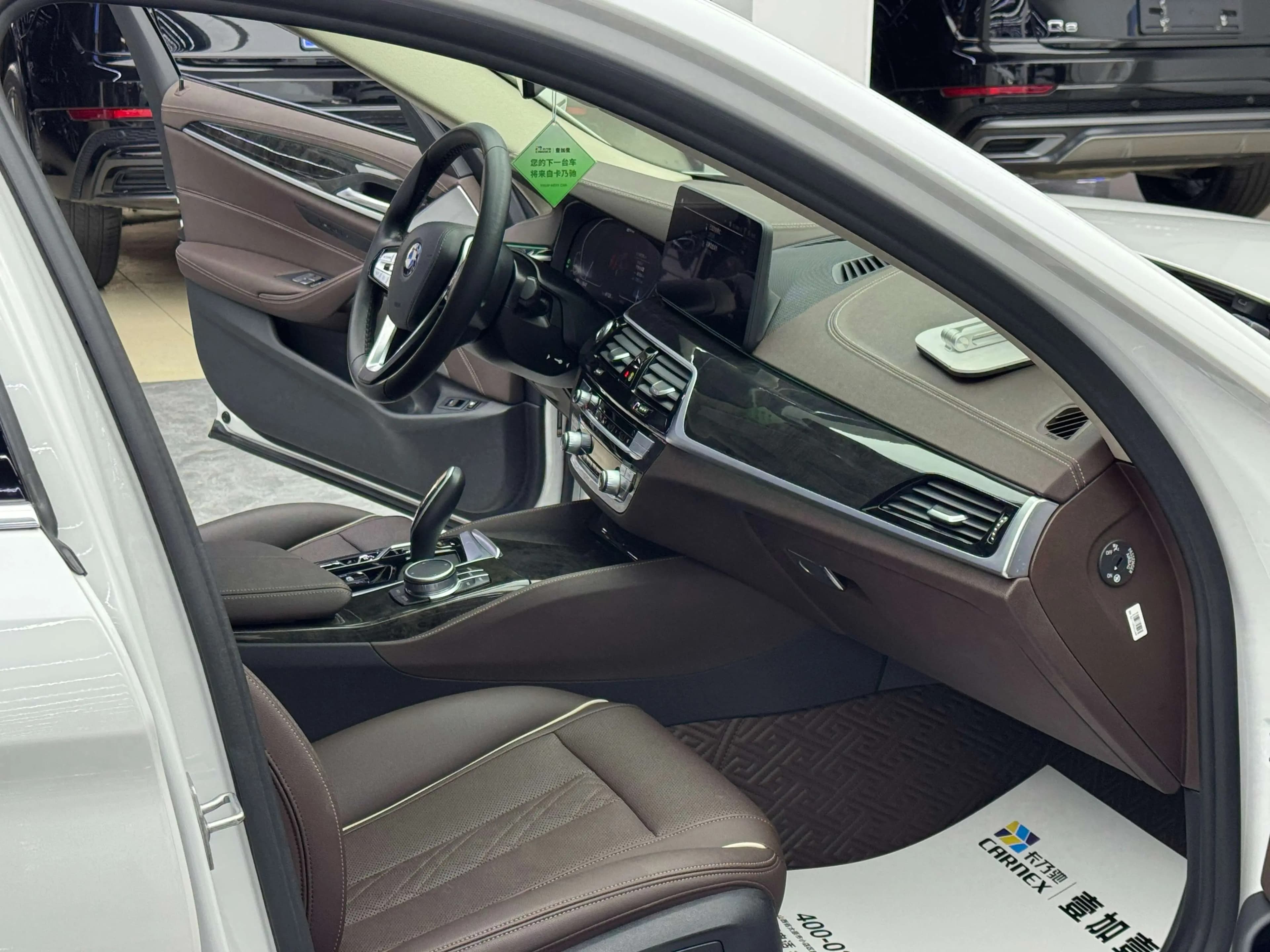 BMW 5 Series PHEV 2022 г. 61245 км. — фото 3