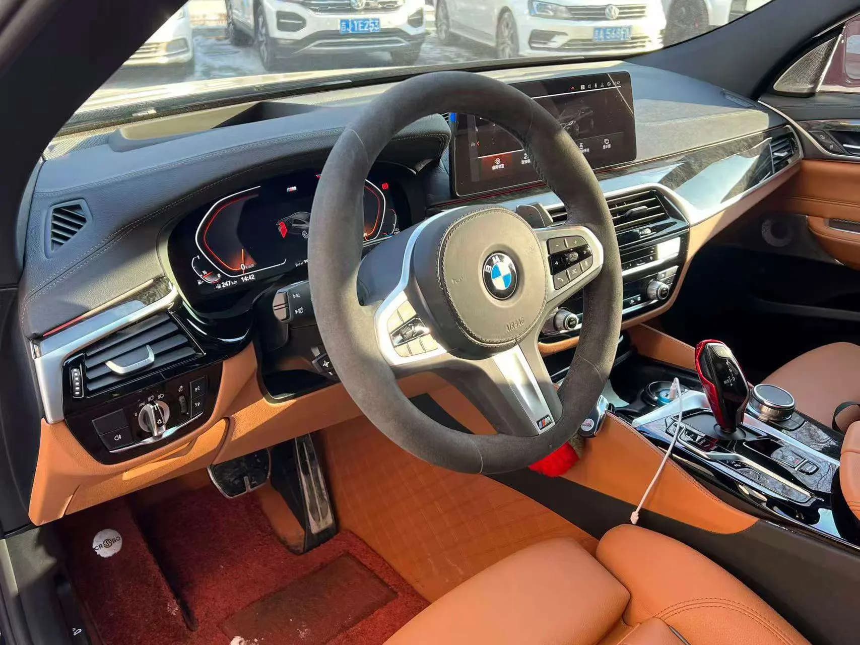 BMW 6 Series GT 2024 г. 28062 км. — фото 7