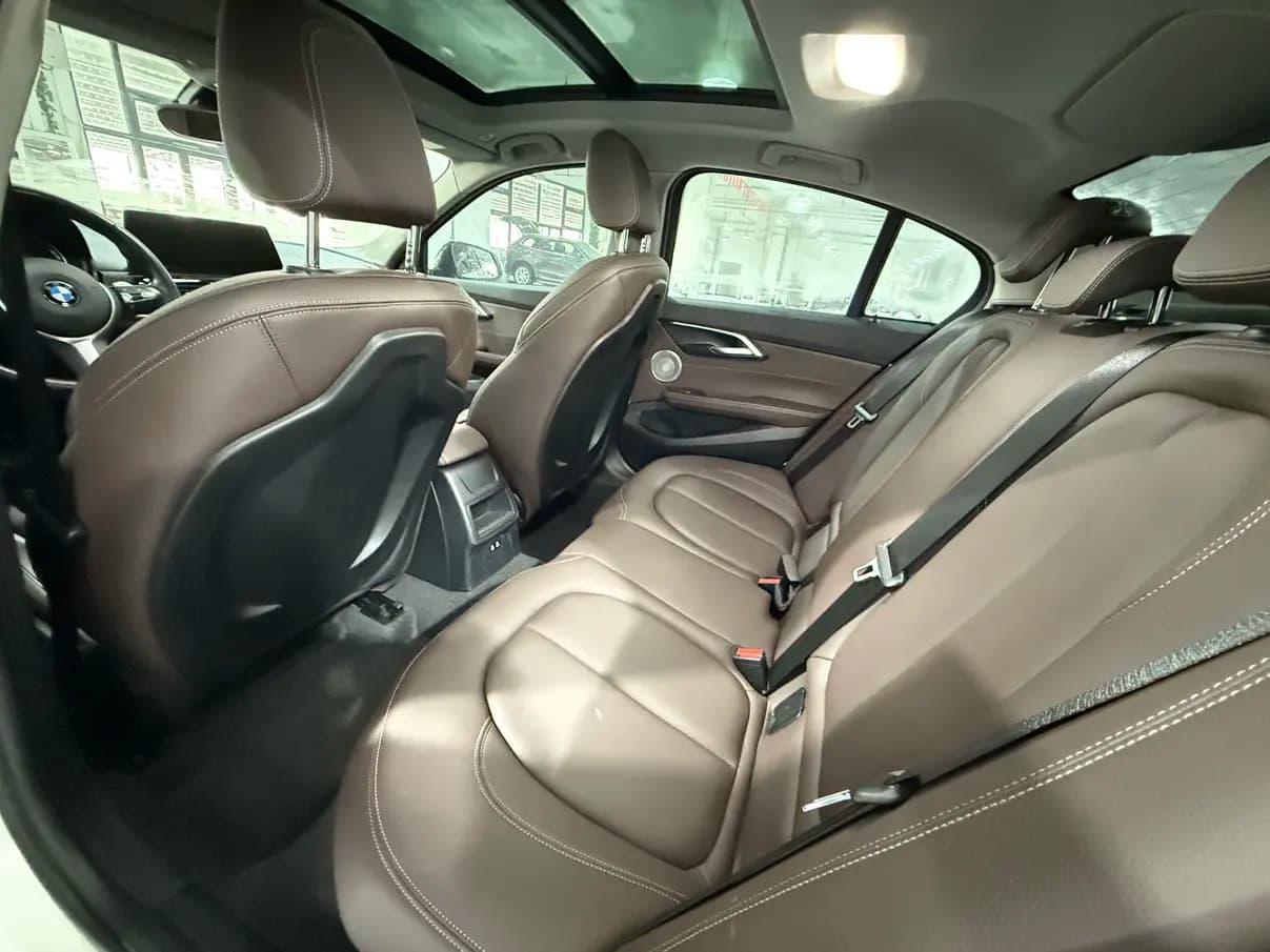 BMW 1 Series 2021 г. 20055 км. — фото 11