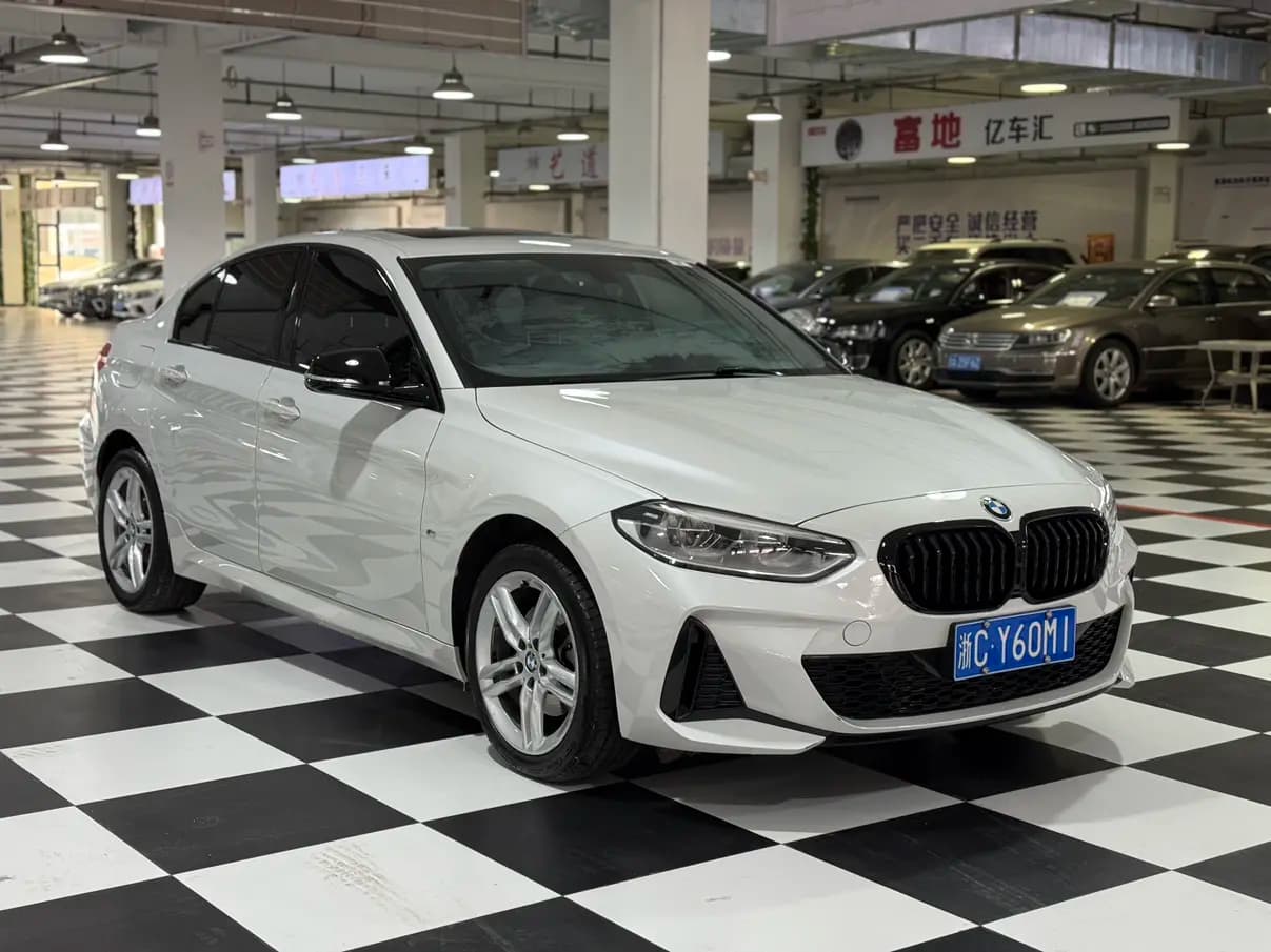 BMW 1 Series 2021 г. 20055 км. — фото 3