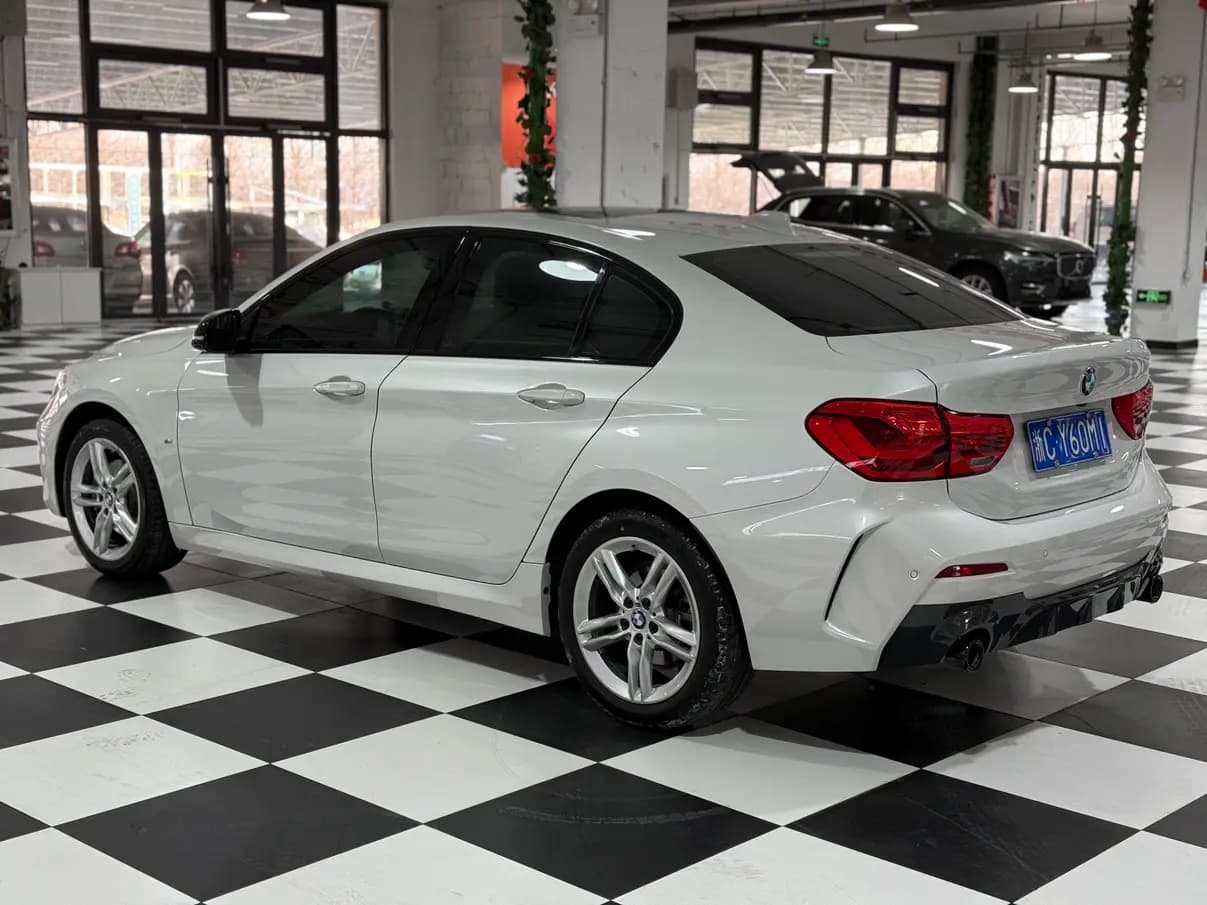 BMW 1 Series 2021 г. 20055 км. — фото 4
