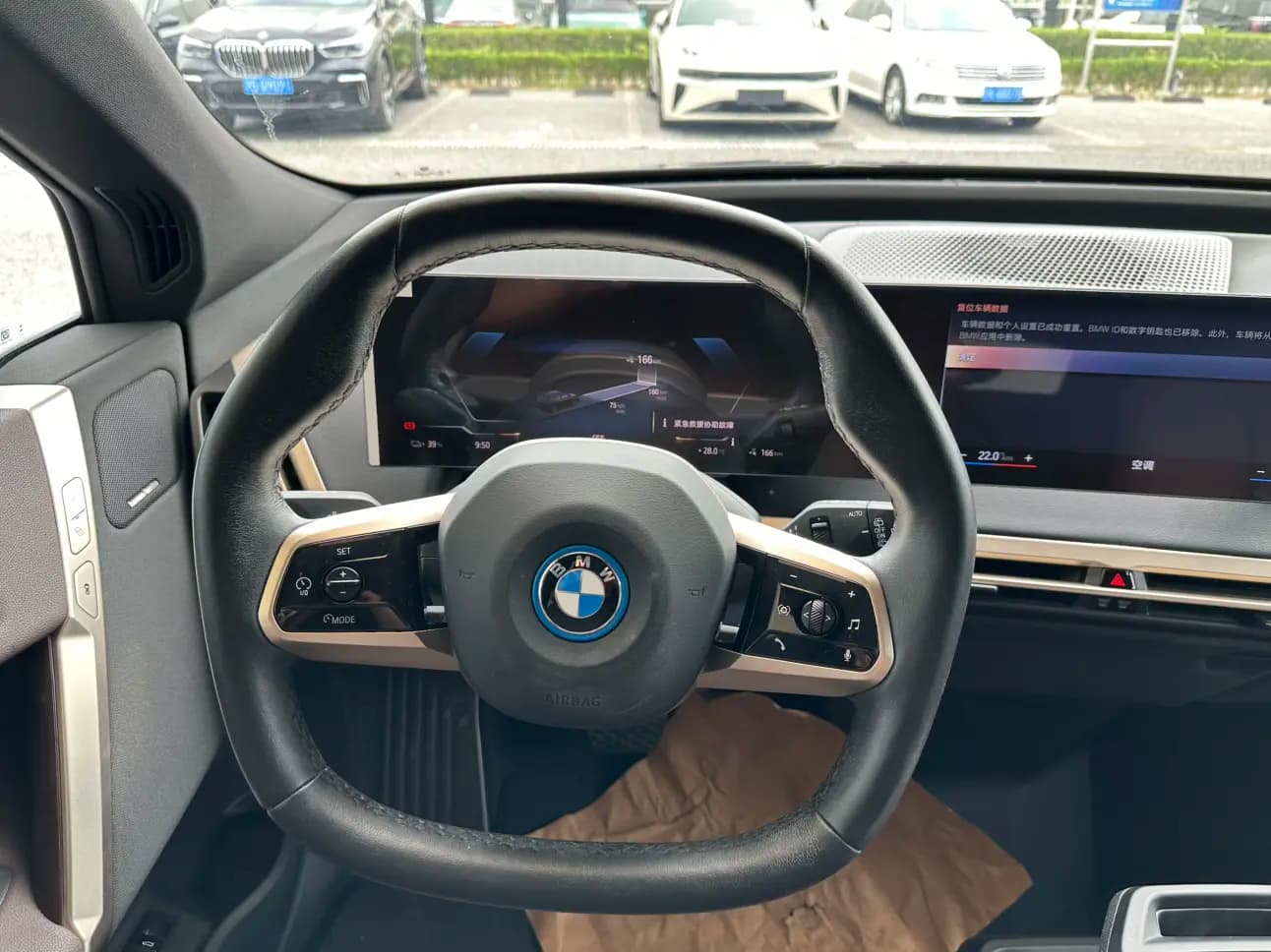 BMW iX 2023 г. 34117 км. — фото 7