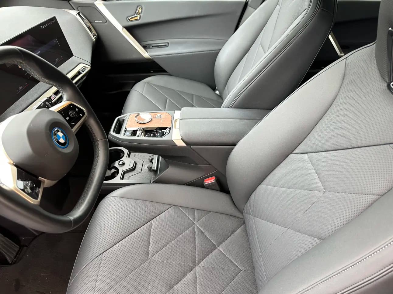 BMW iX 2023 г. 13820 км. — фото 10
