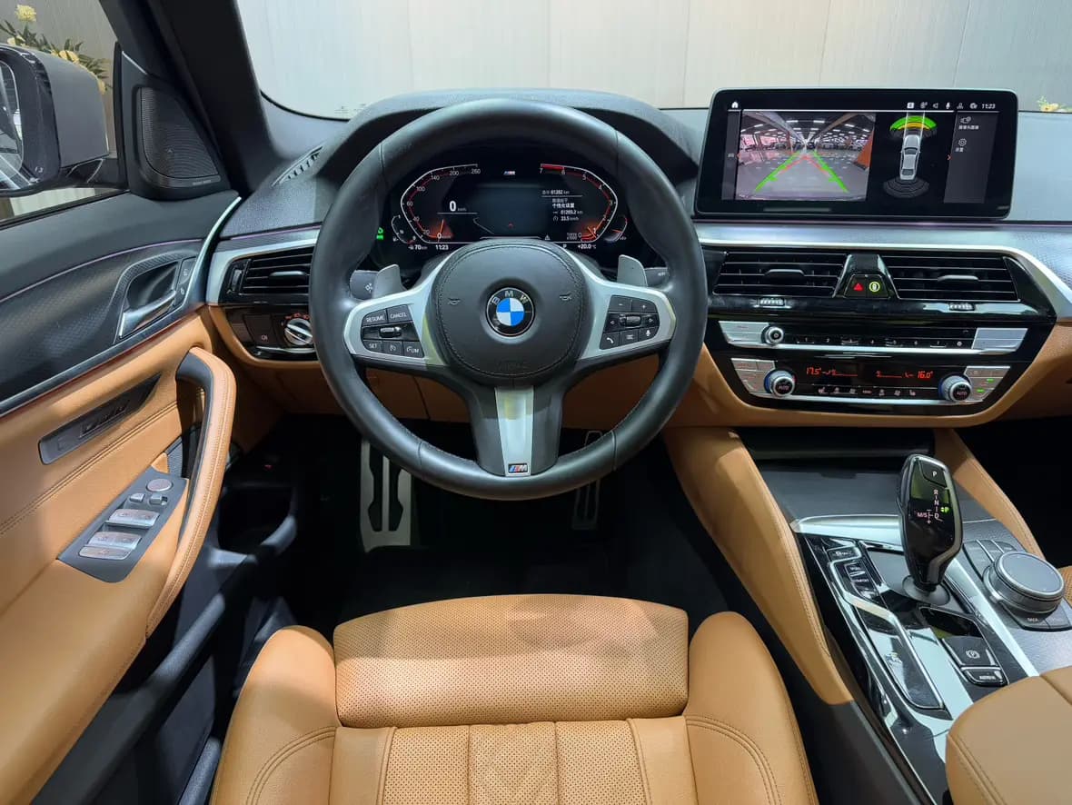 BMW 5 Series 2021 г. 61078 км. — фото 15