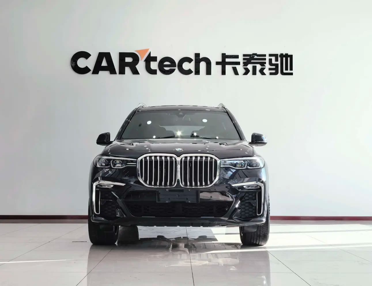 BMW X7 2021 г. 60111 км. — фото 2