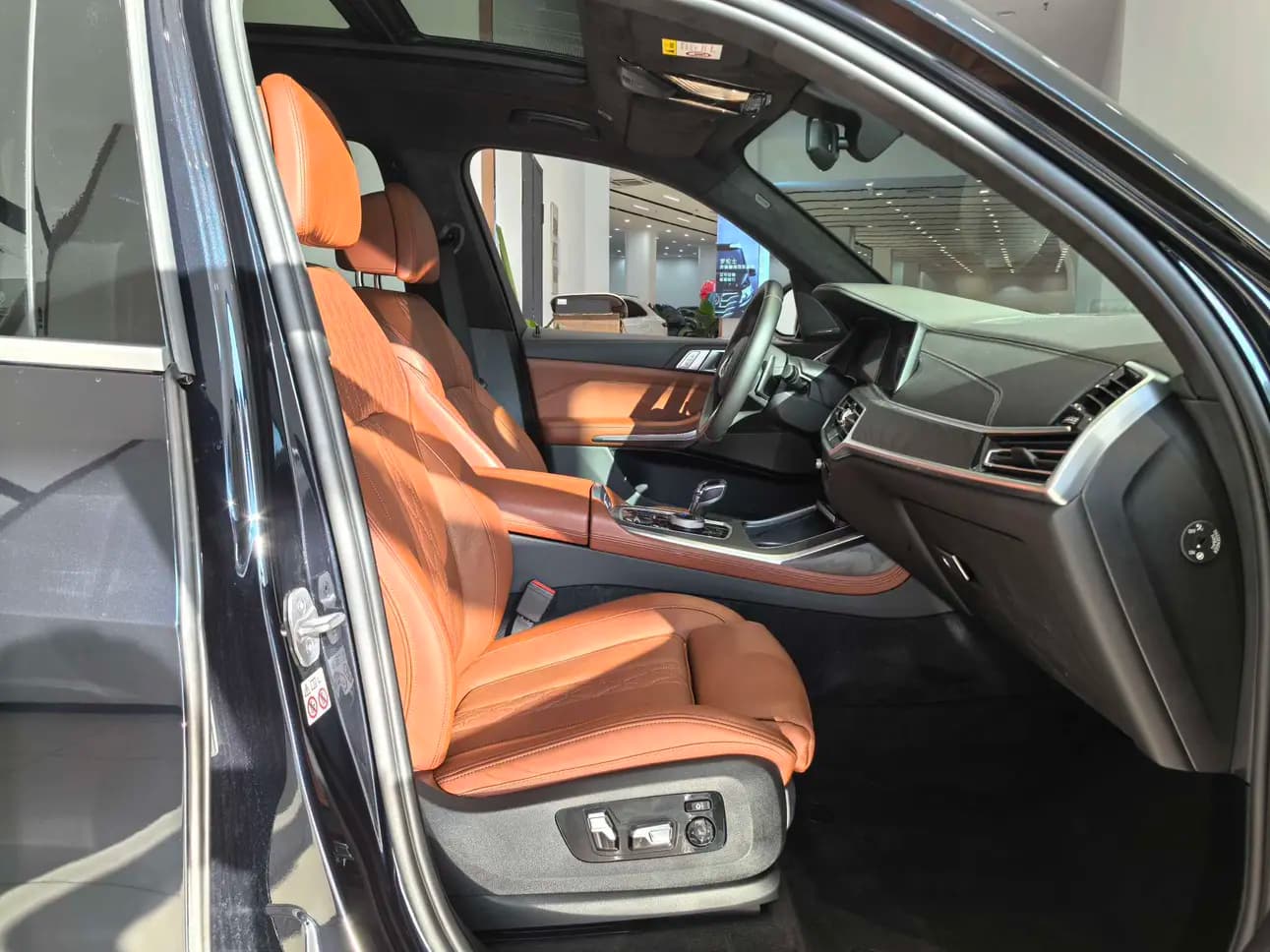 BMW X7 2021 г. 60111 км. — фото 24