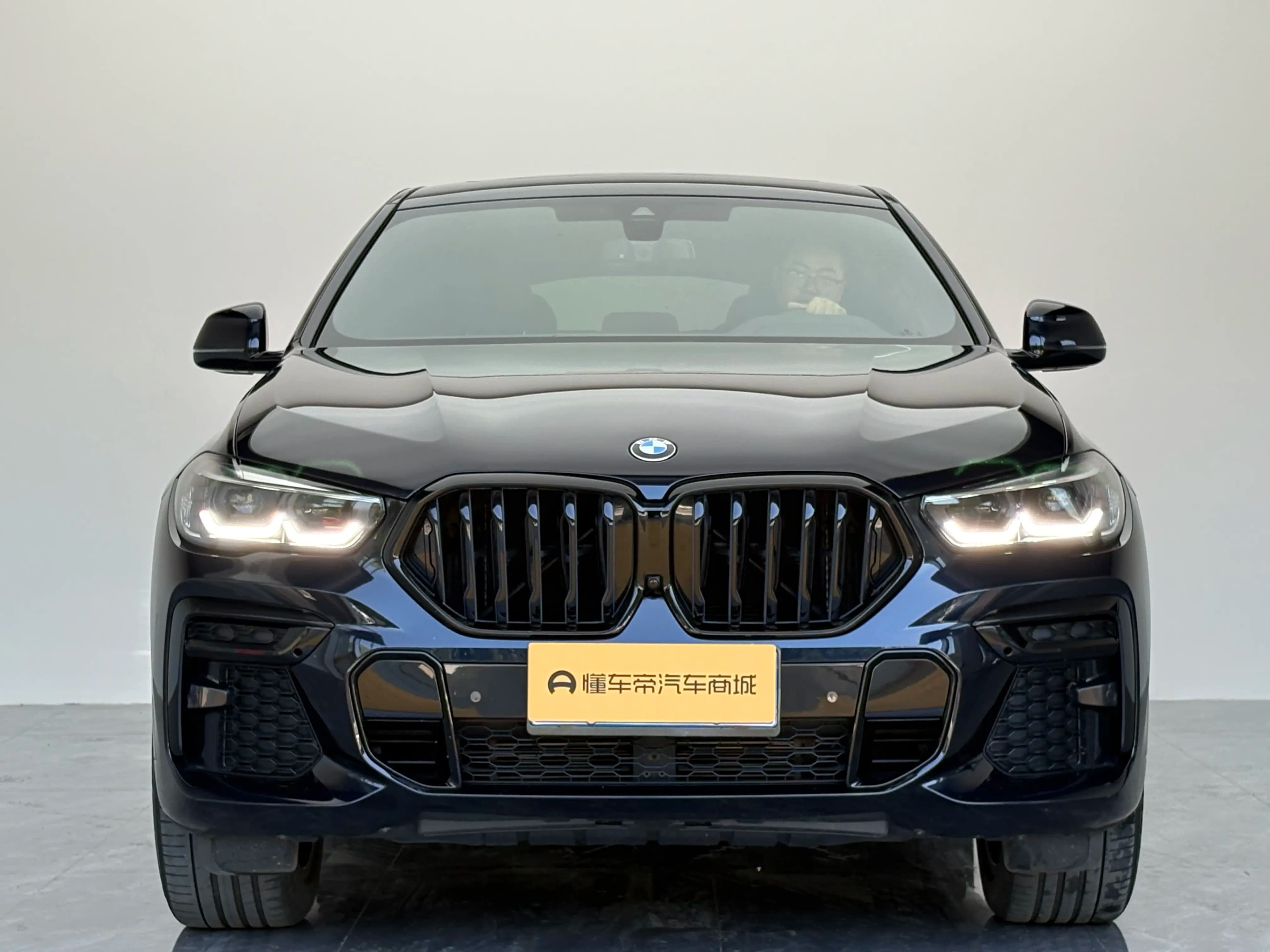 BMW X6 2023 г. 46824 км. — фото 2