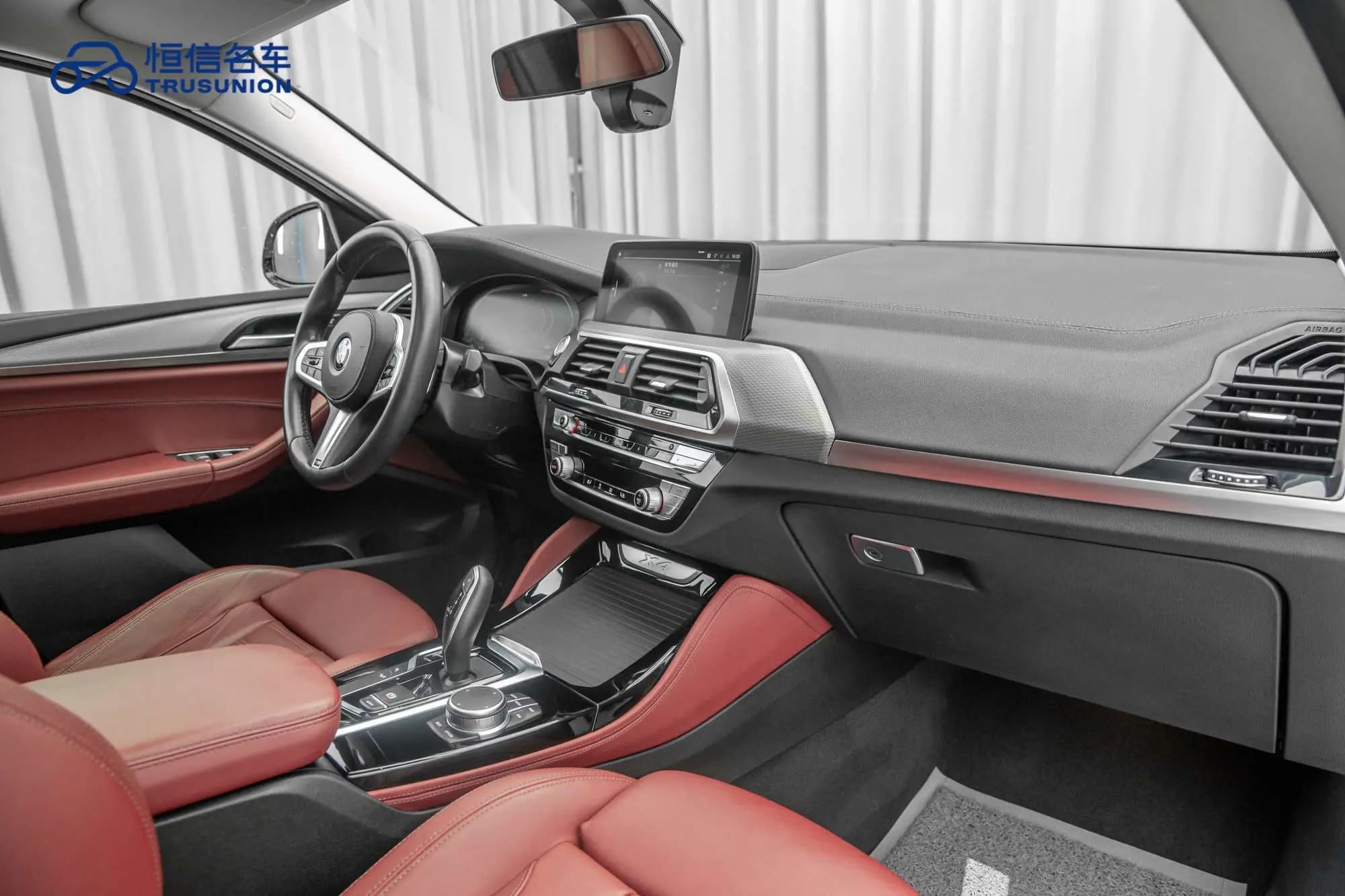 BMW X4 2021 г. 29390 км. — фото 11