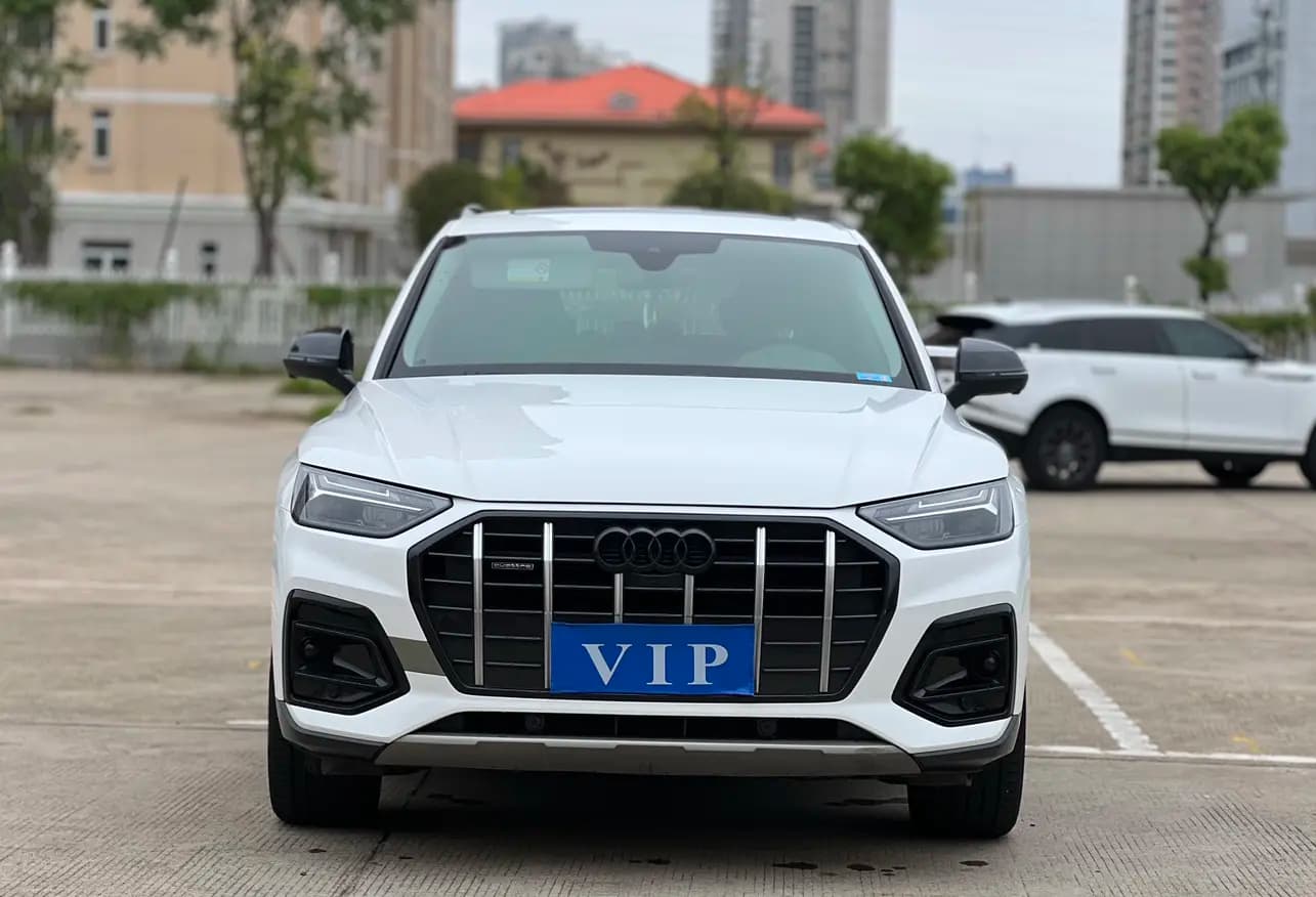 Audi Q5L 2021 г. 50021 км. — фото 2