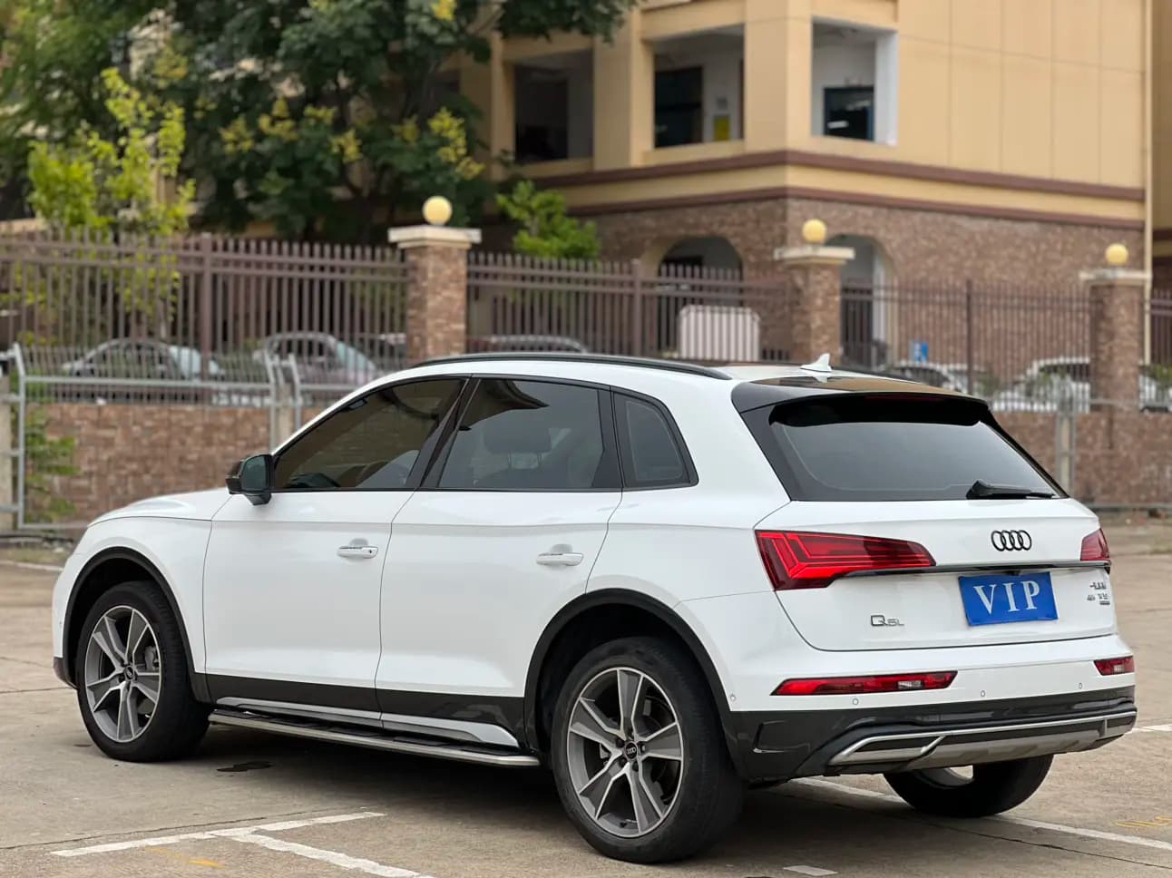 Audi Q5L 2021 г. 50021 км. — фото 5