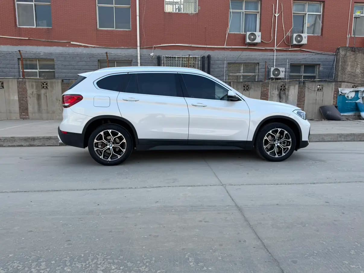 BMW X1 2023 г. 37301 км. — фото 3